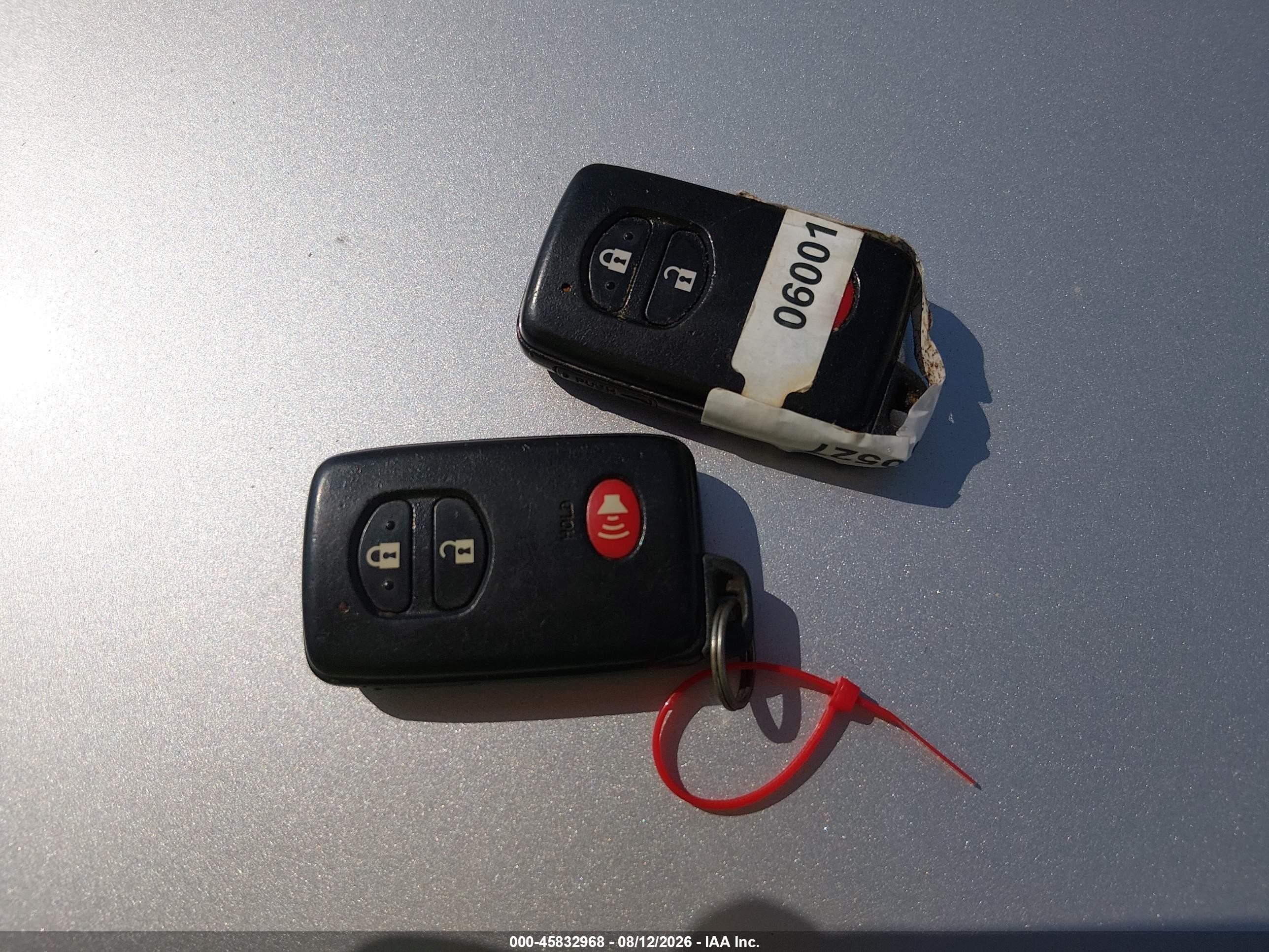 2011 Toyota Prius   Red vin: JTDKN3DU4B5367594