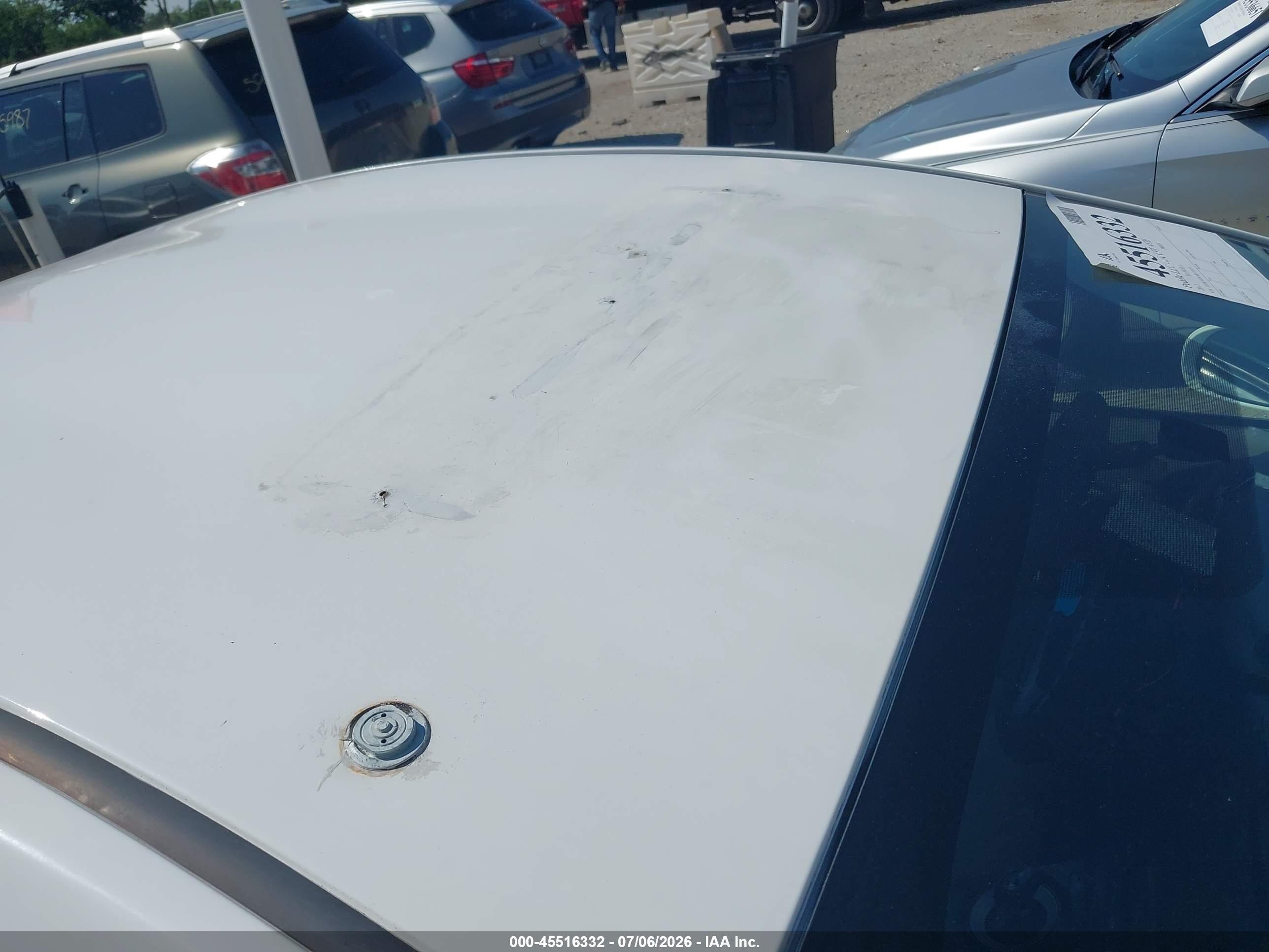2011 Toyota Prius Two White vin: JTDKN3DU4B5370155