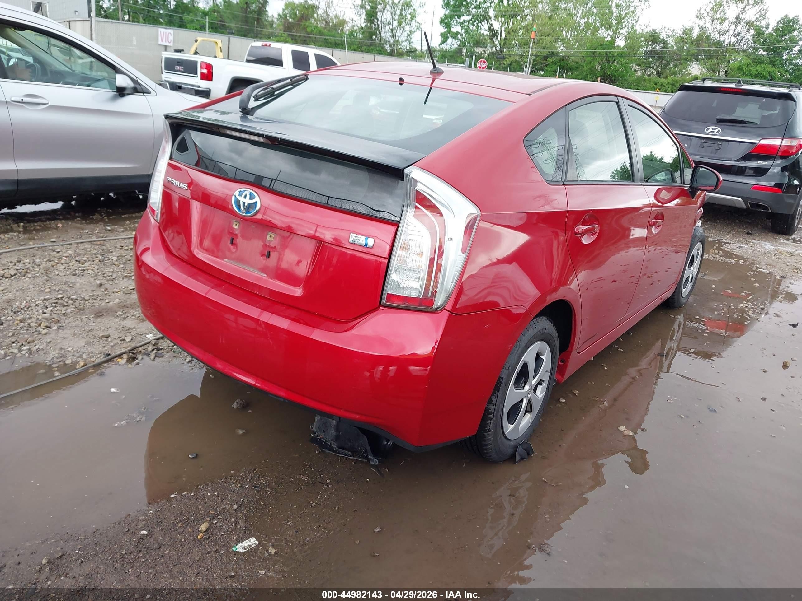 2012 Toyota Prius Two Red vin: JTDKN3DU4C1560420