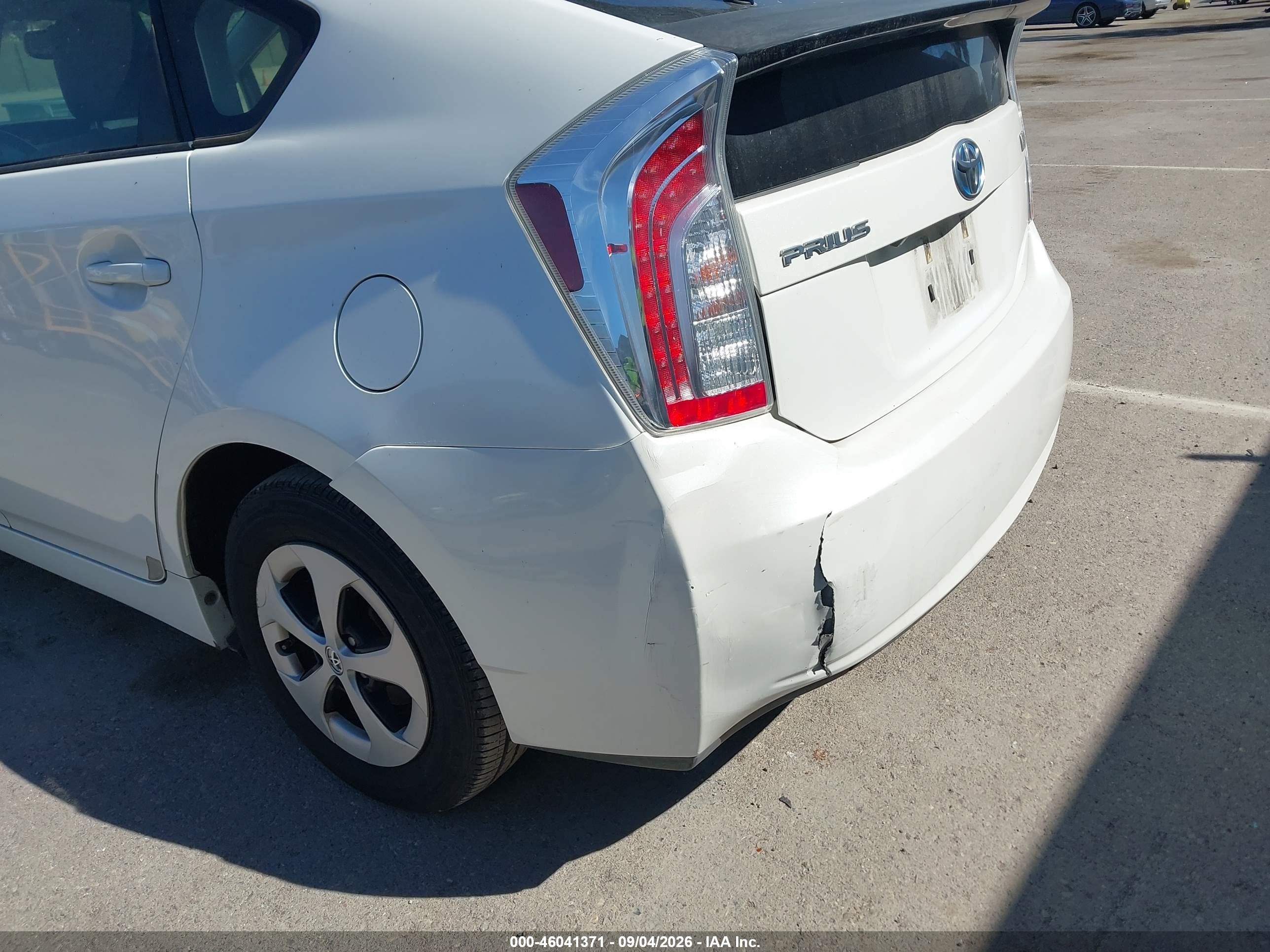 2012 Toyota Prius Four White vin: JTDKN3DU4C5485064