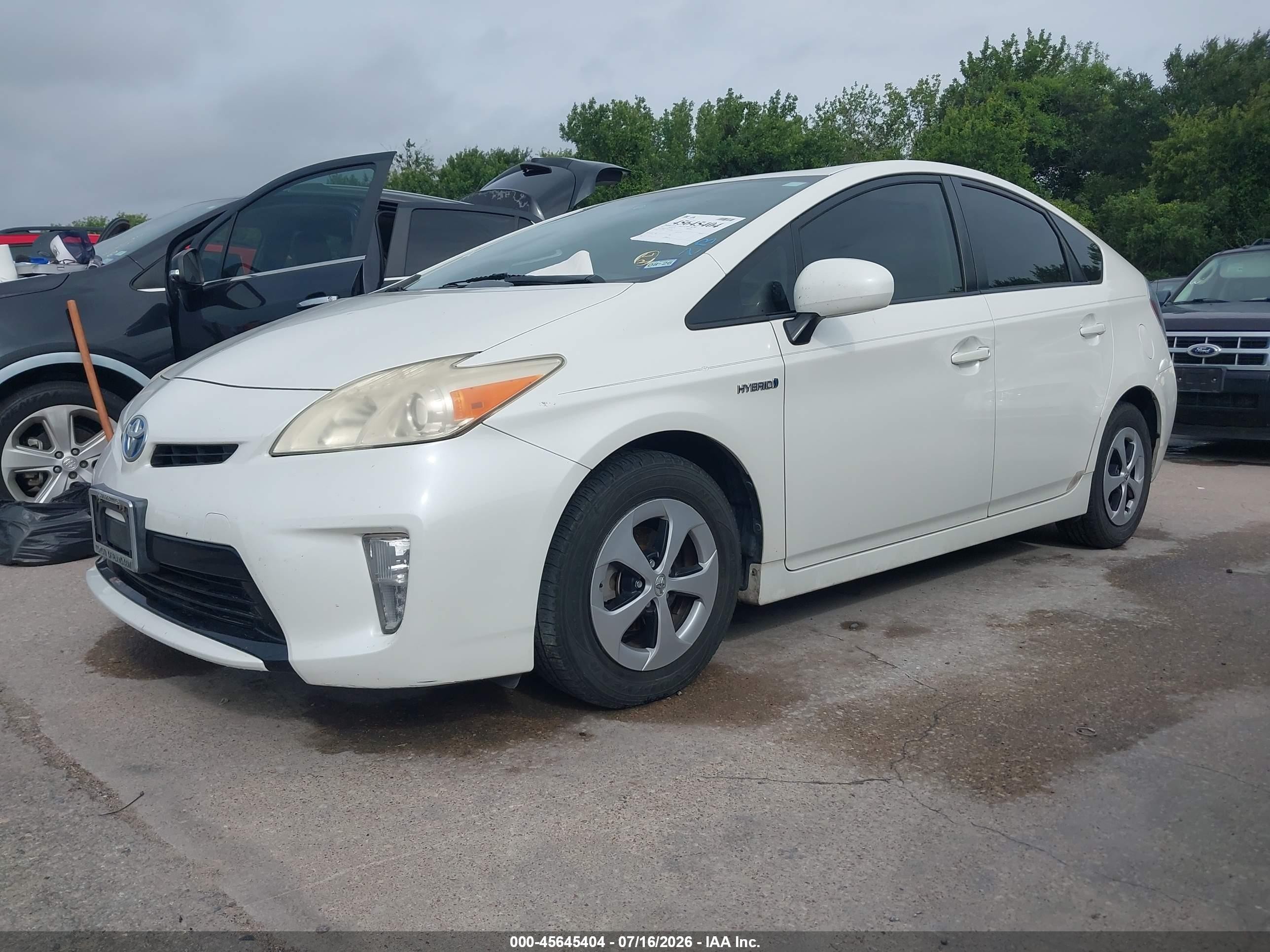 2012 Toyota Prius Two Белый vin: JTDKN3DU4C5503496