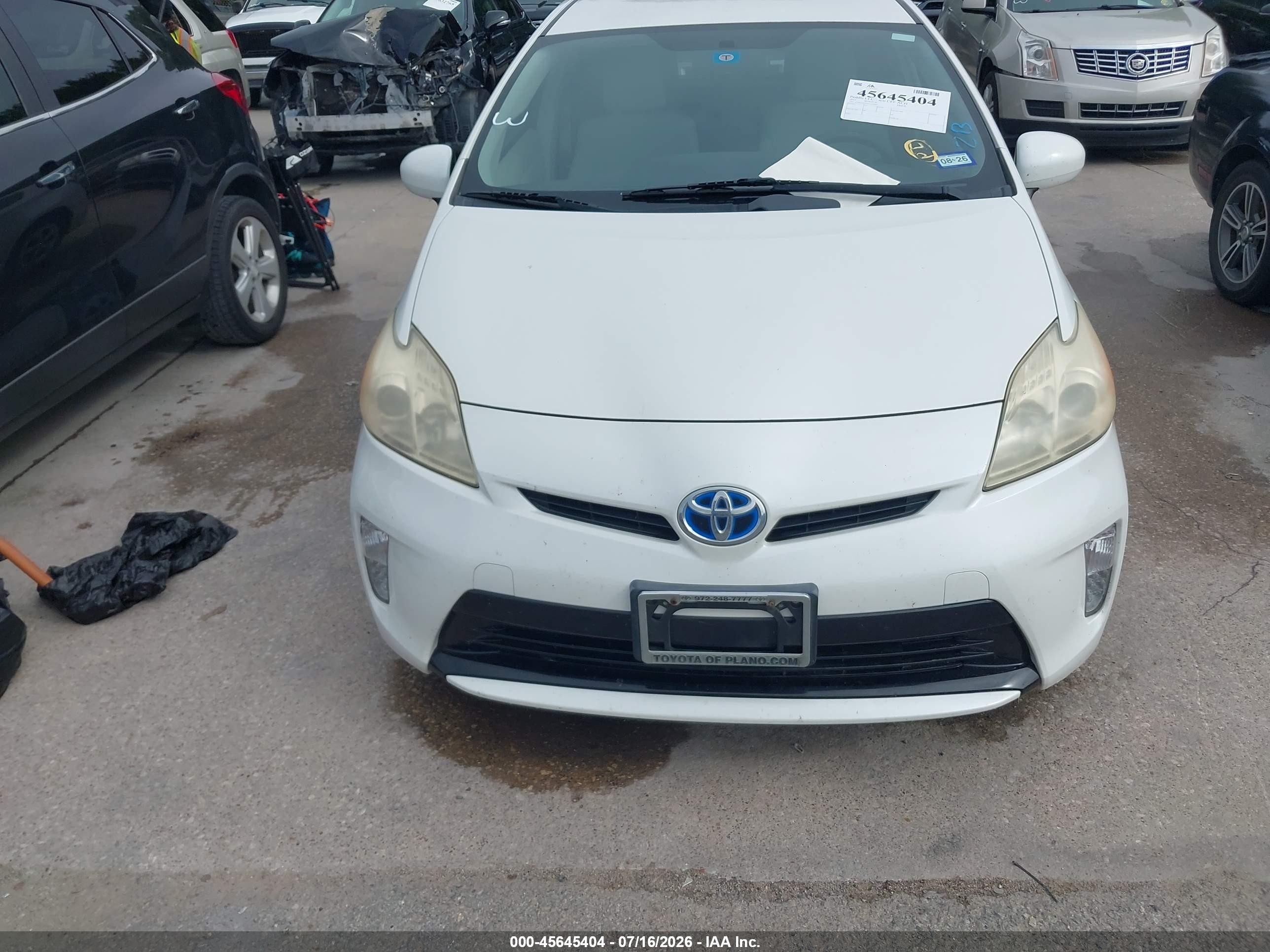 2012 Toyota Prius Two Белый vin: JTDKN3DU4C5503496