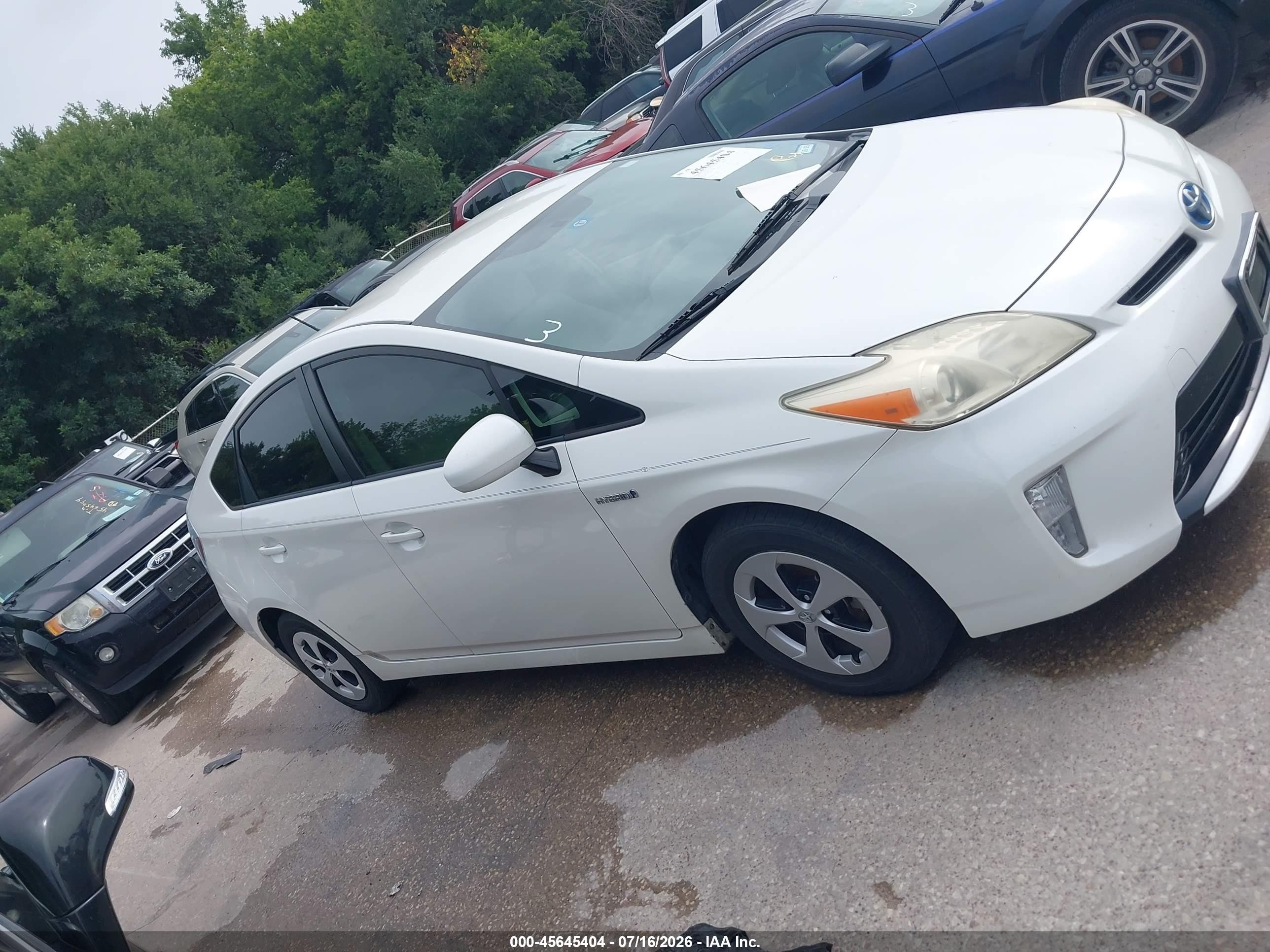 2012 Toyota Prius Two Белый vin: JTDKN3DU4C5503496