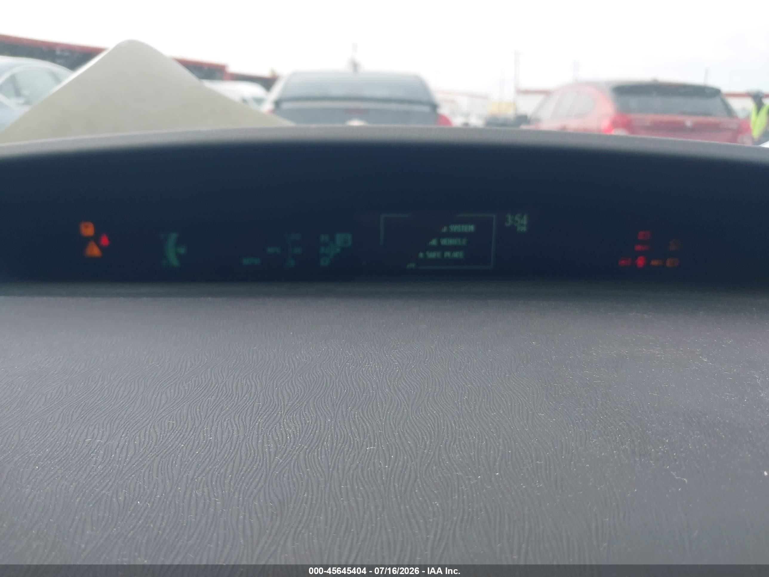2012 Toyota Prius Two Белый vin: JTDKN3DU4C5503496