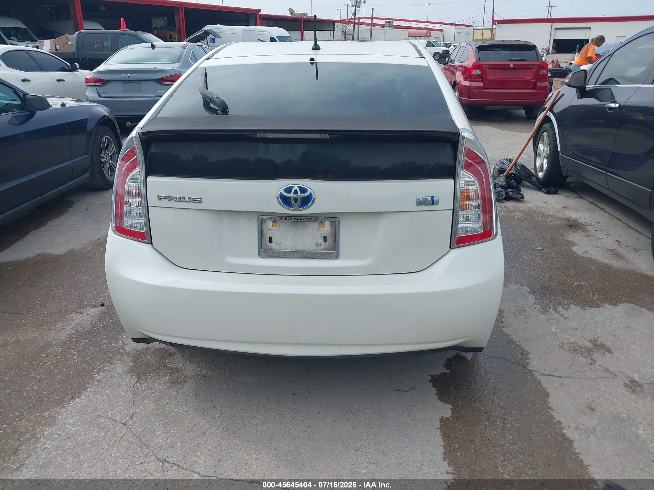 2012 Toyota Prius Two Белый vin: JTDKN3DU4C5503496