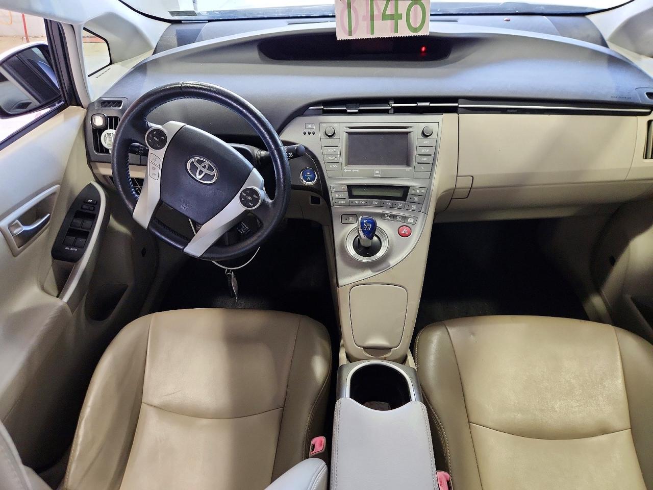 2013 Toyota Prius Four White vin: JTDKN3DU4D0341707