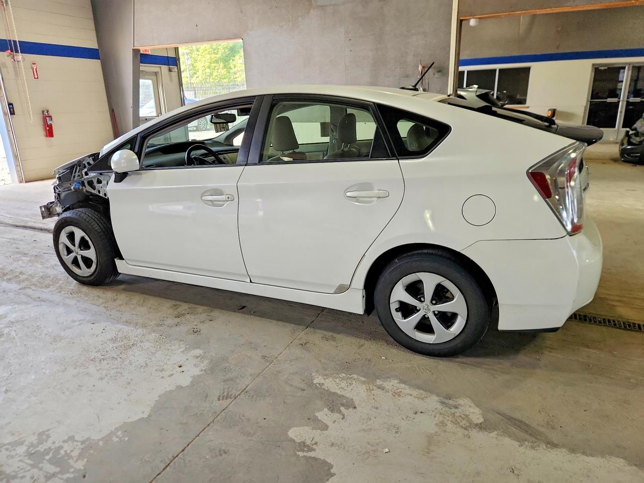 2013 Toyota Prius Four White vin: JTDKN3DU4D0341707