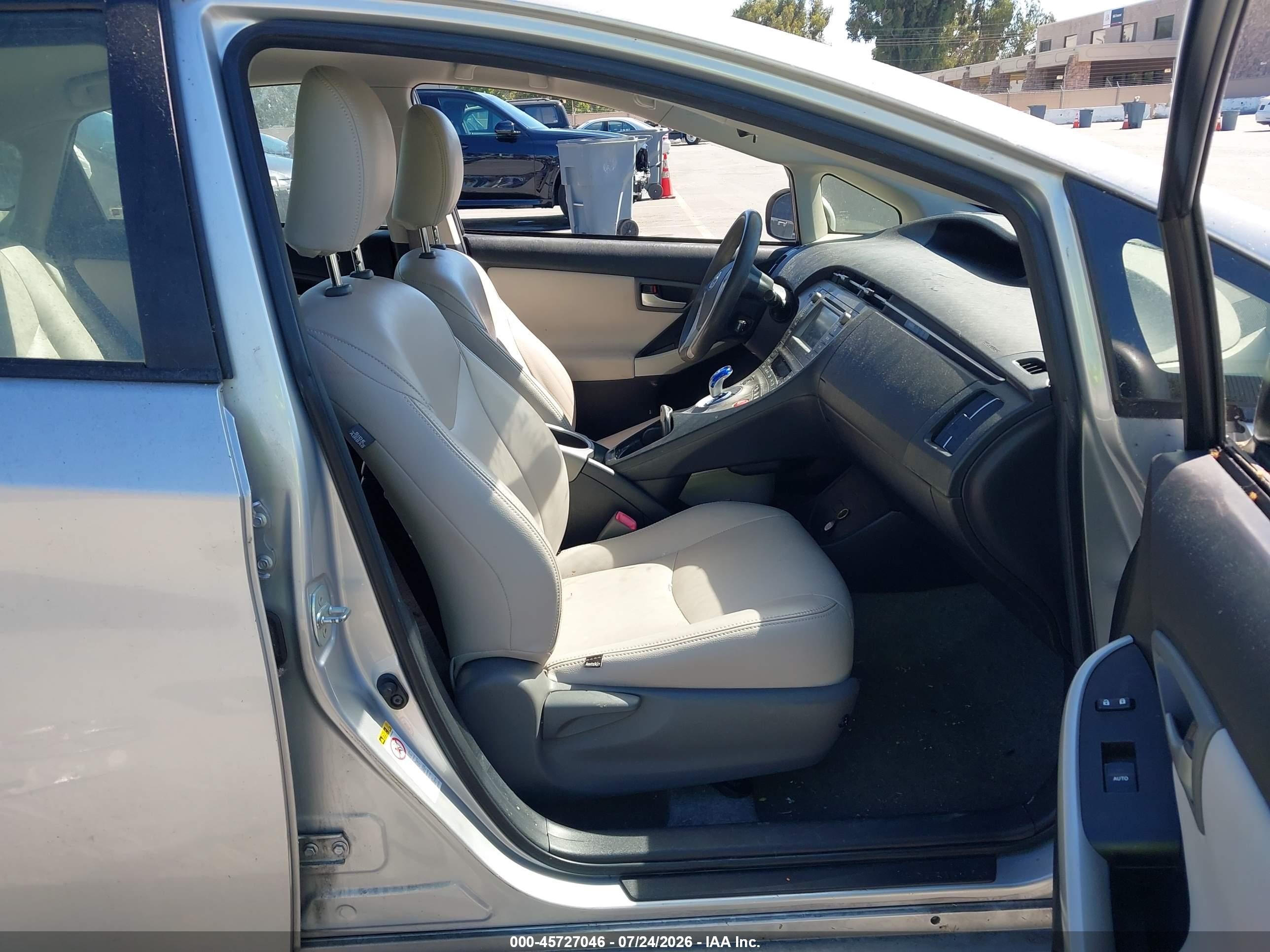 2013 Toyota Prius Two Silver vin: JTDKN3DU4D0343697