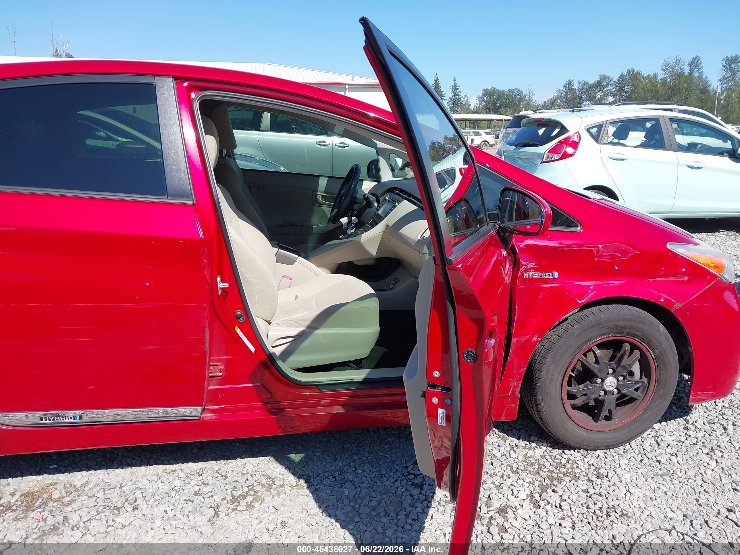2013 Toyota Prius Three Red vin: JTDKN3DU4D0349905