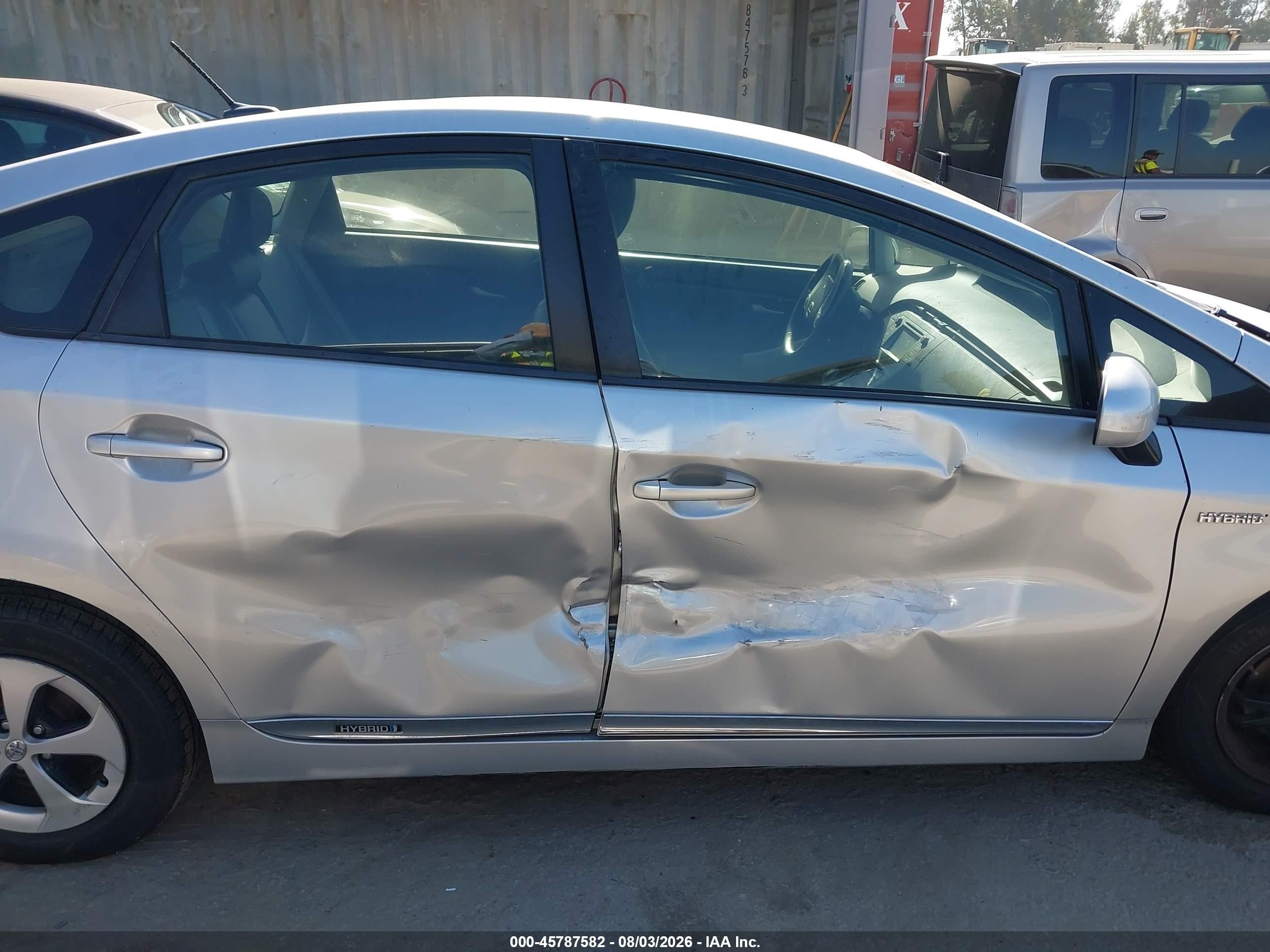 2013 Toyota Prius Four Silver vin: JTDKN3DU4D1675326