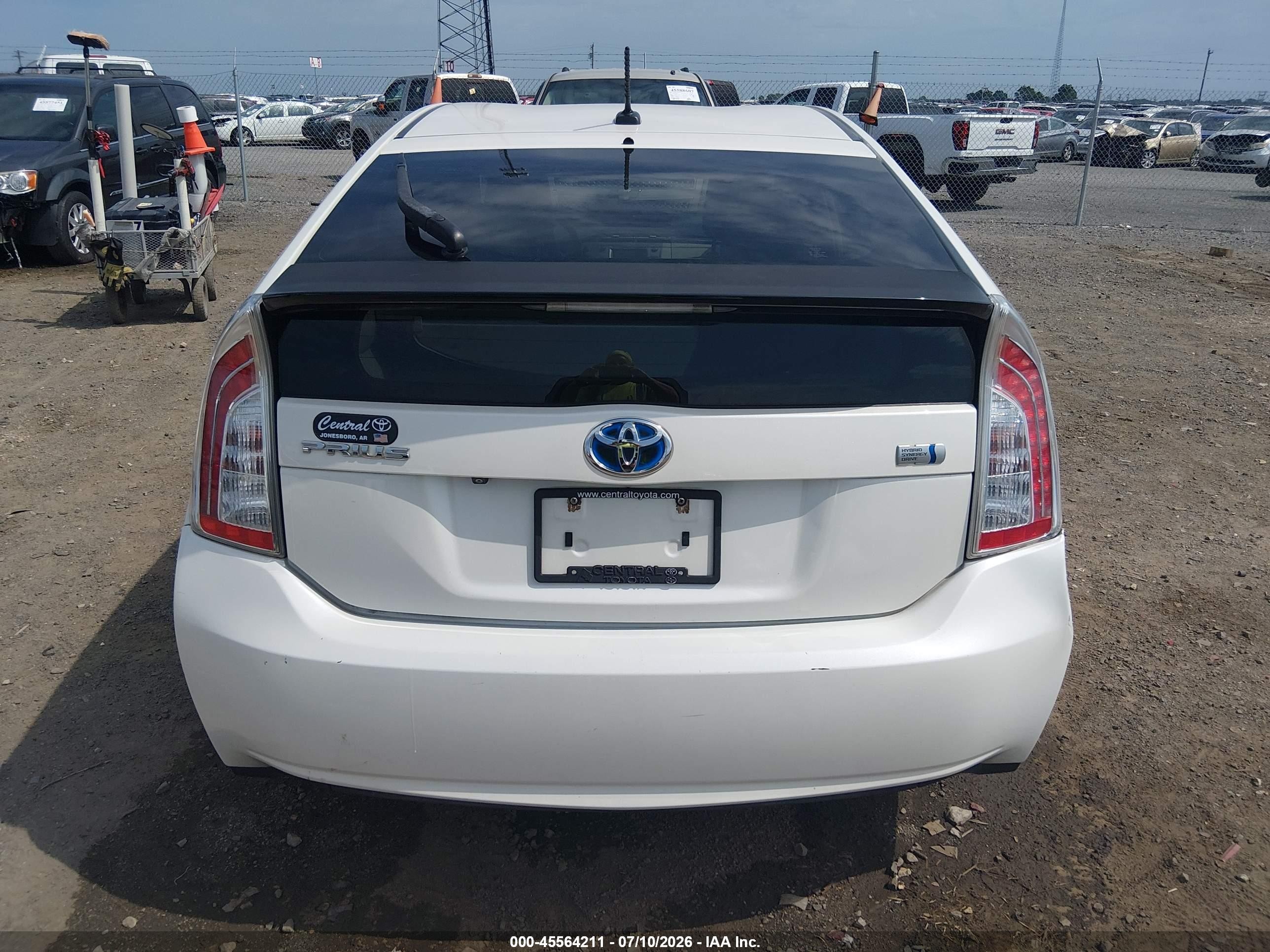 2013 Toyota Prius Three Белый vin: JTDKN3DU4D1720930