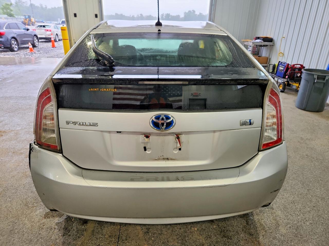 2013 Toyota Prius Three Silver vin: JTDKN3DU4D5542932