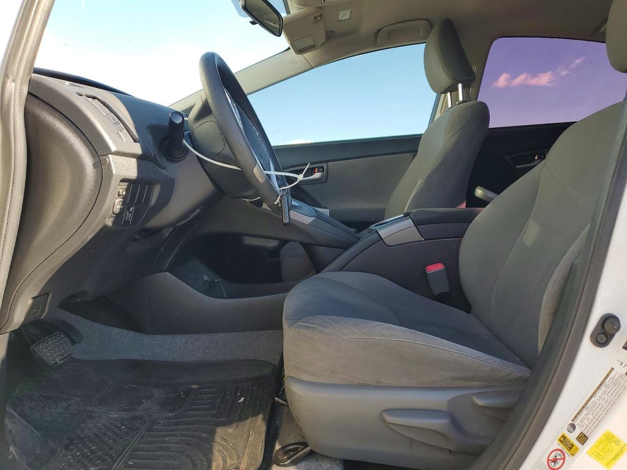 2013 Toyota Prius White vin: JTDKN3DU4D5559374