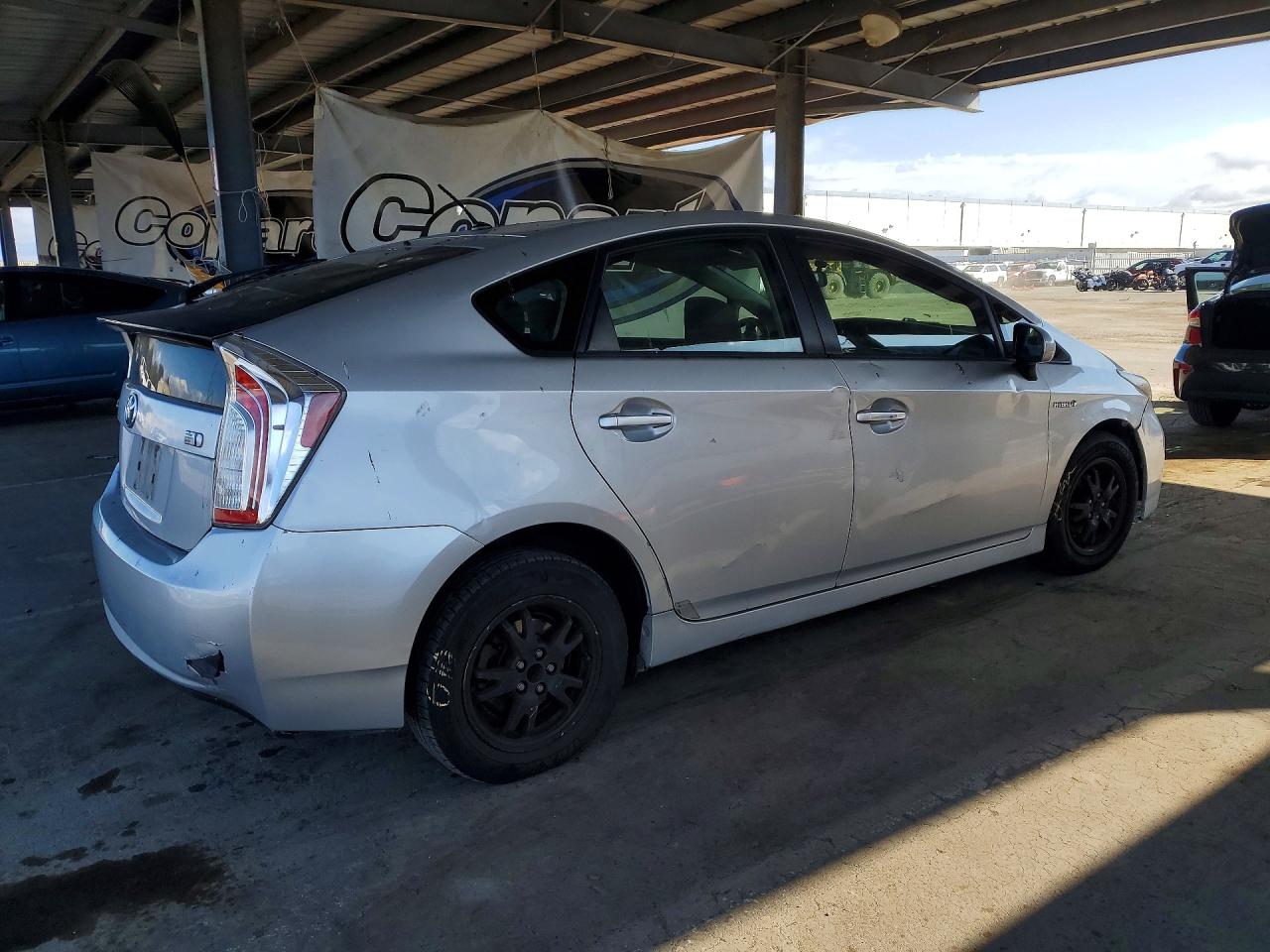 2013 Toyota Prius Silver vin: JTDKN3DU4D5575462