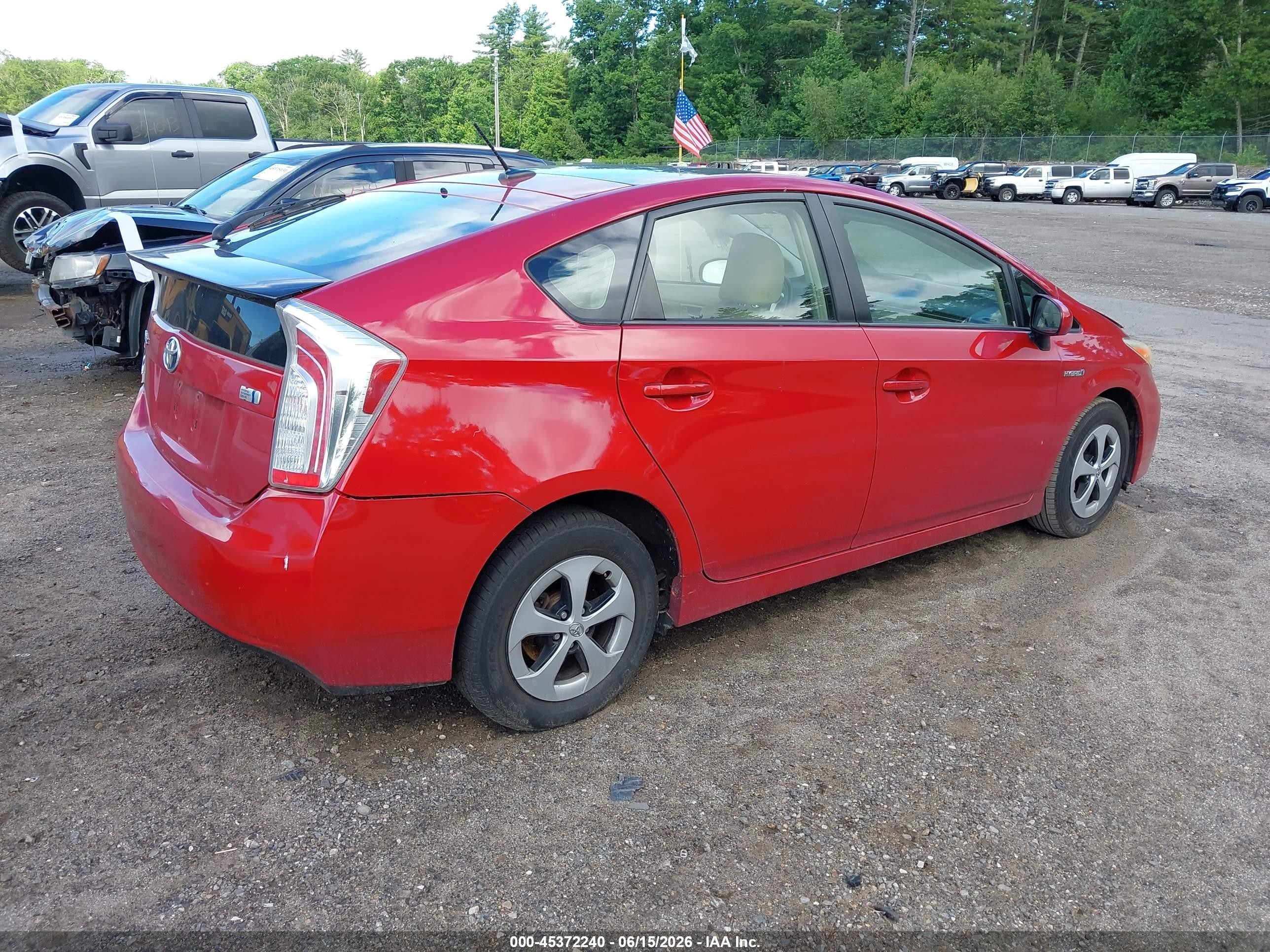2013 Toyota Prius Three Red vin: JTDKN3DU4D5628516