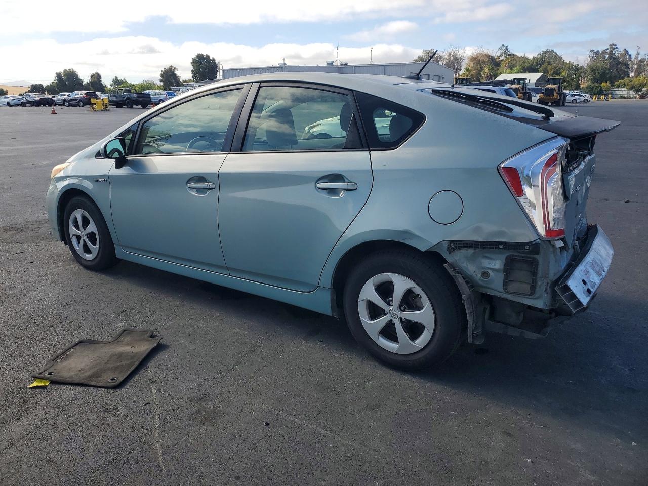 2013 Toyota Prius Three Синий vin: JTDKN3DU4D5646207