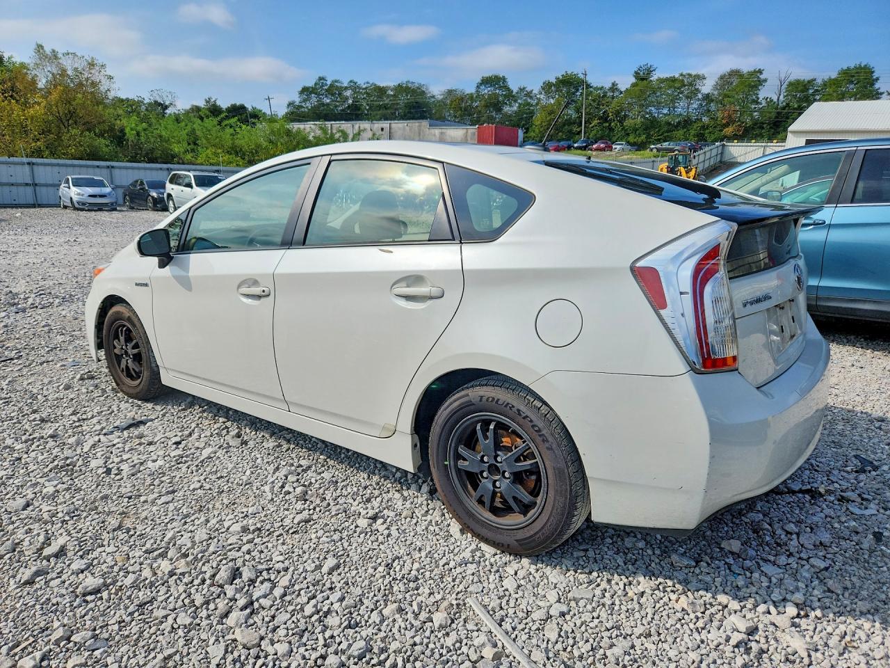 2013 Toyota Prius Four White vin: JTDKN3DU4D5679014