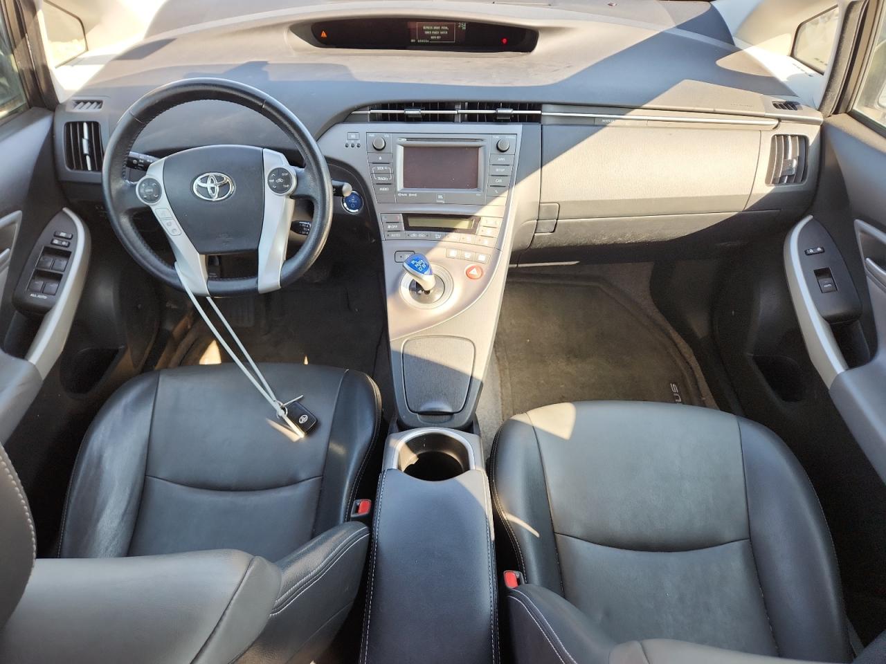 2014 Toyota Prius Silver vin: JTDKN3DU4E0366754