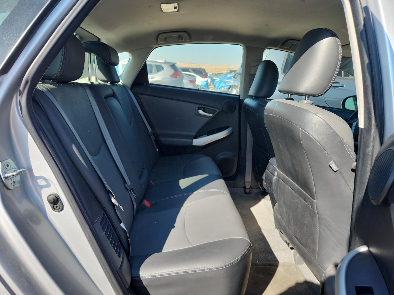 2014 Toyota Prius Silver vin: JTDKN3DU4E0366754