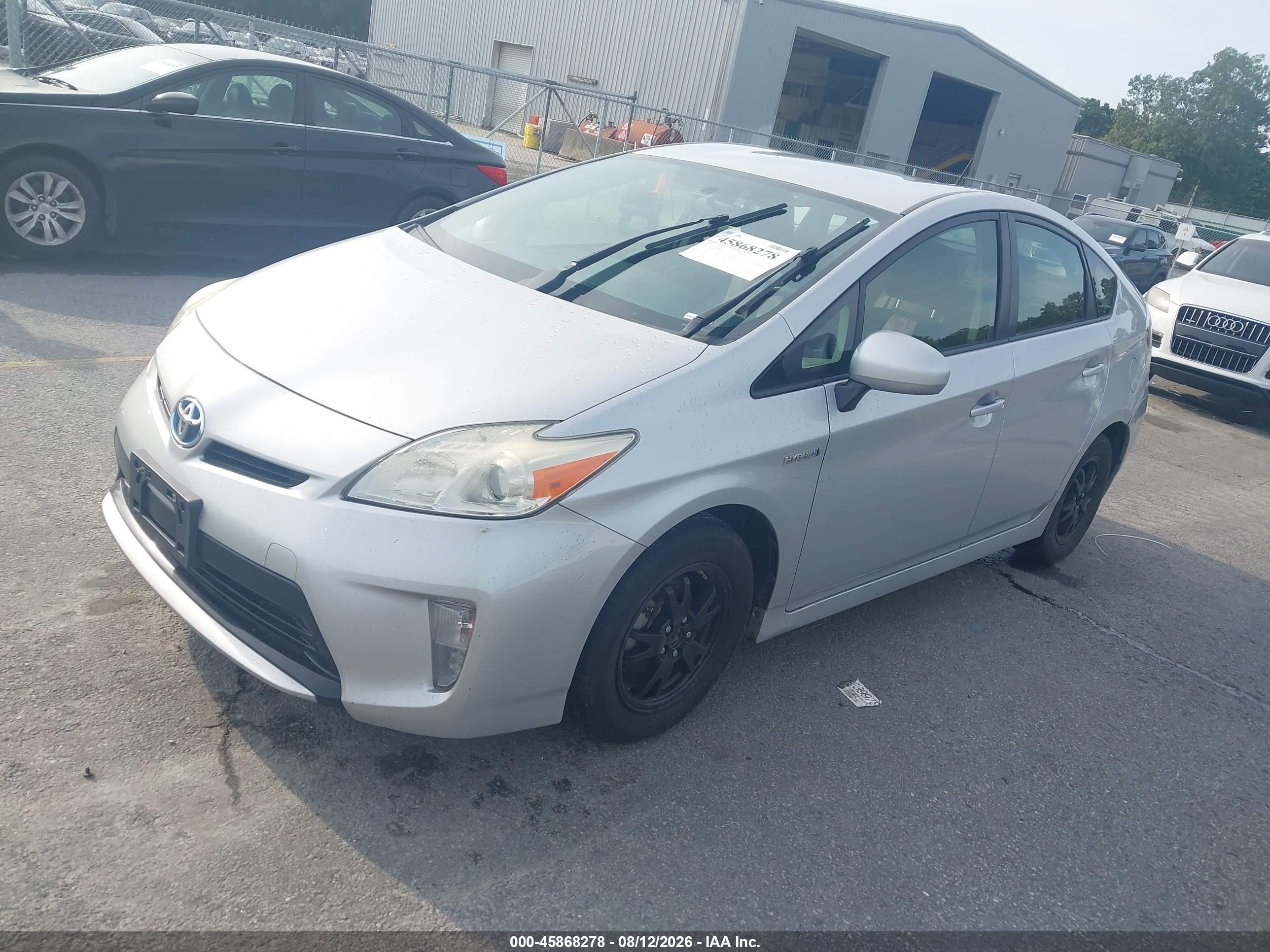 2014 Toyota Prius Two Silver vin: JTDKN3DU4E0368505