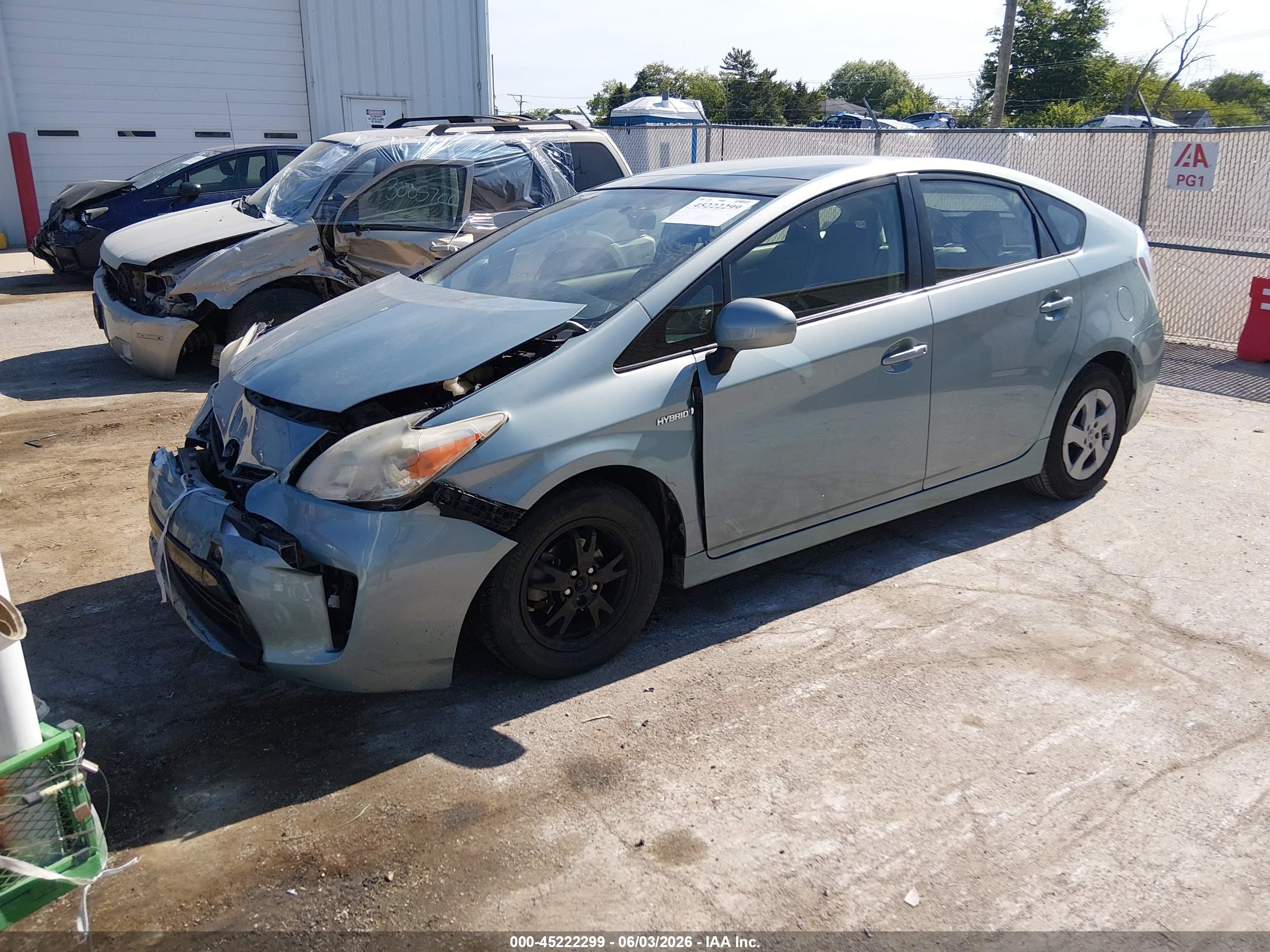 2014 Toyota Prius   Blue vin: JTDKN3DU4E1746932