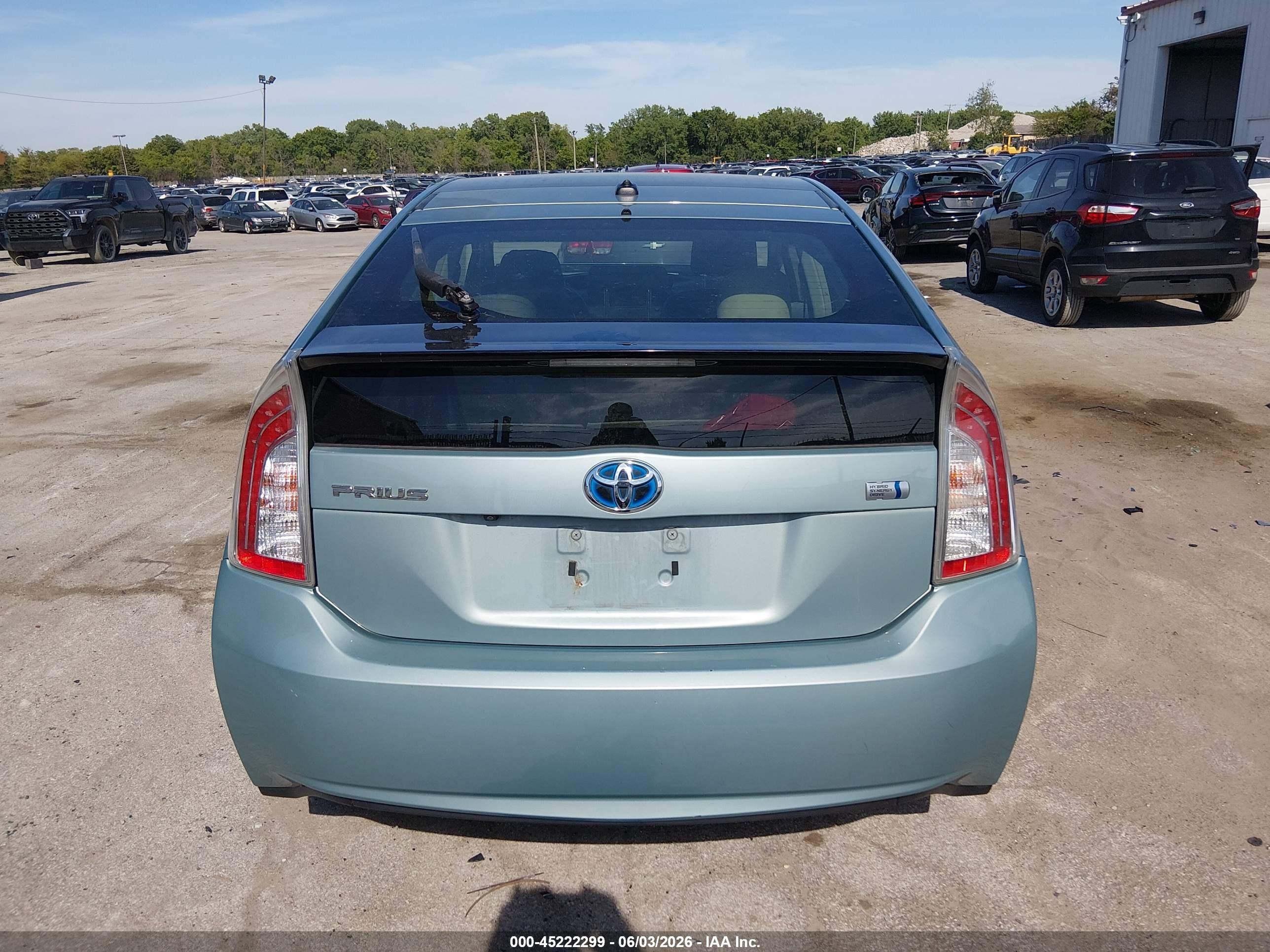 2014 Toyota Prius   Blue vin: JTDKN3DU4E1746932