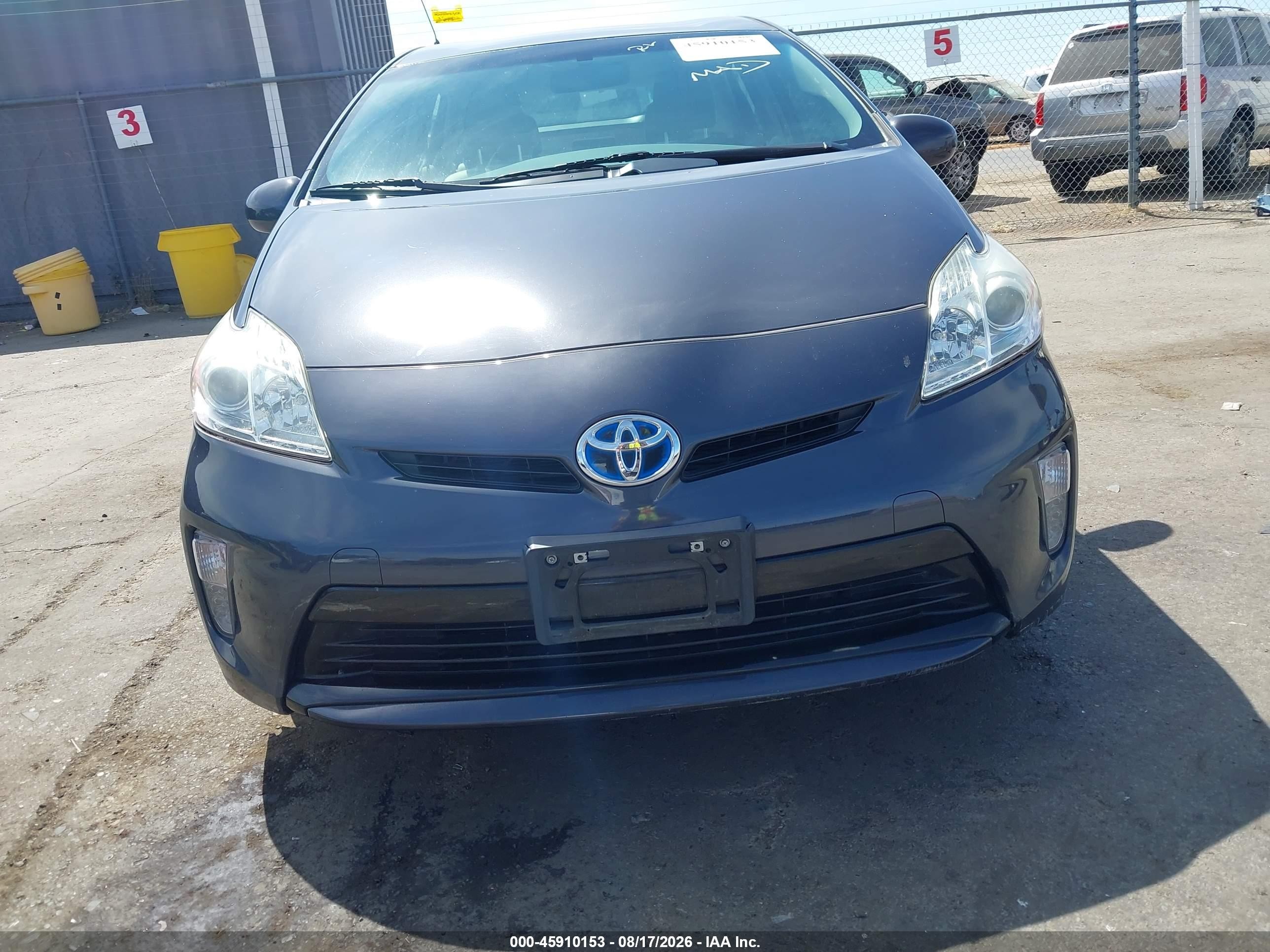 2014 Toyota Prius Two Gray vin: JTDKN3DU4E1749992