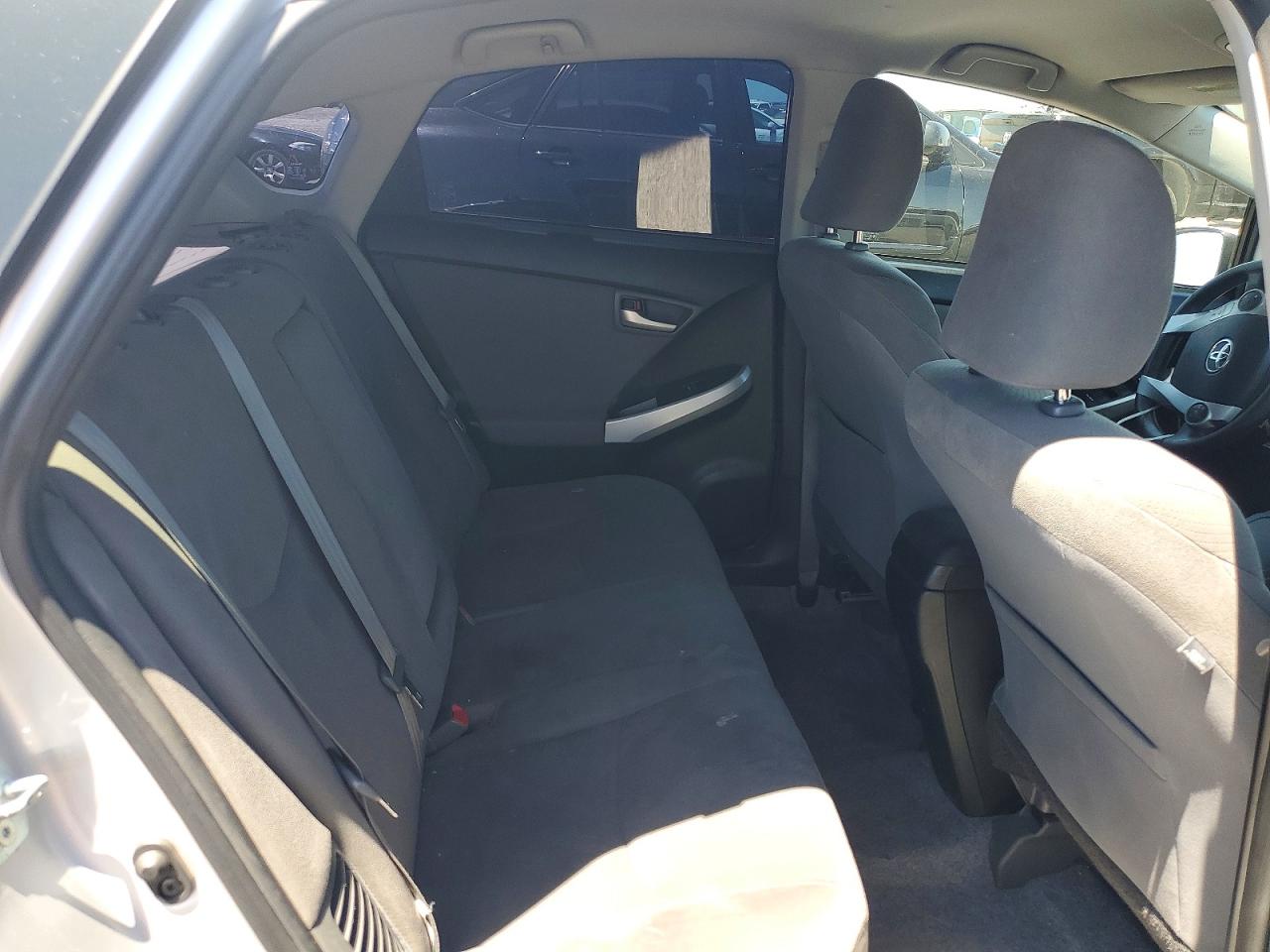 2014 Toyota Prius Two Silver vin: JTDKN3DU4E1752293