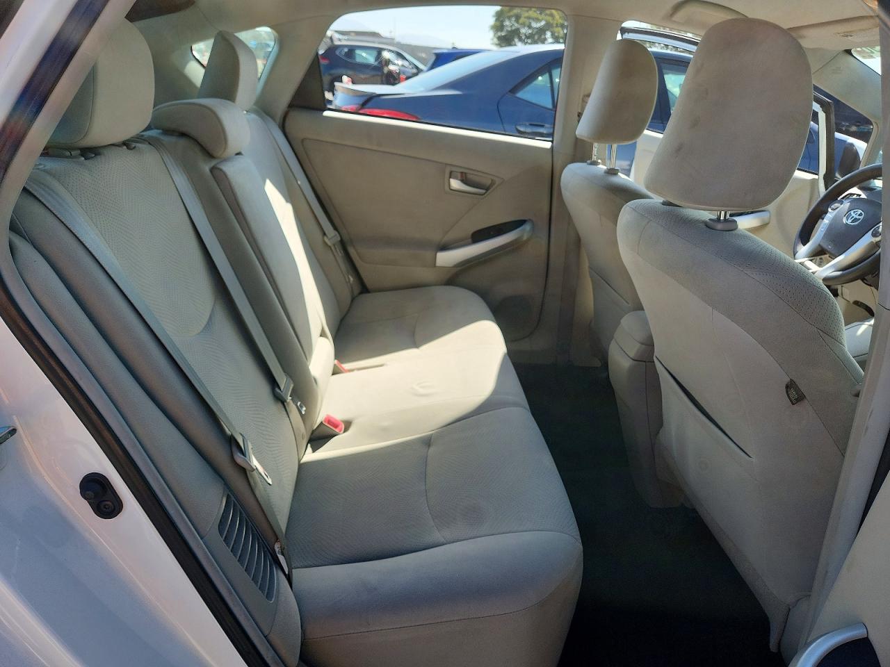 2014 Toyota Prius Two White vin: JTDKN3DU4E1831446