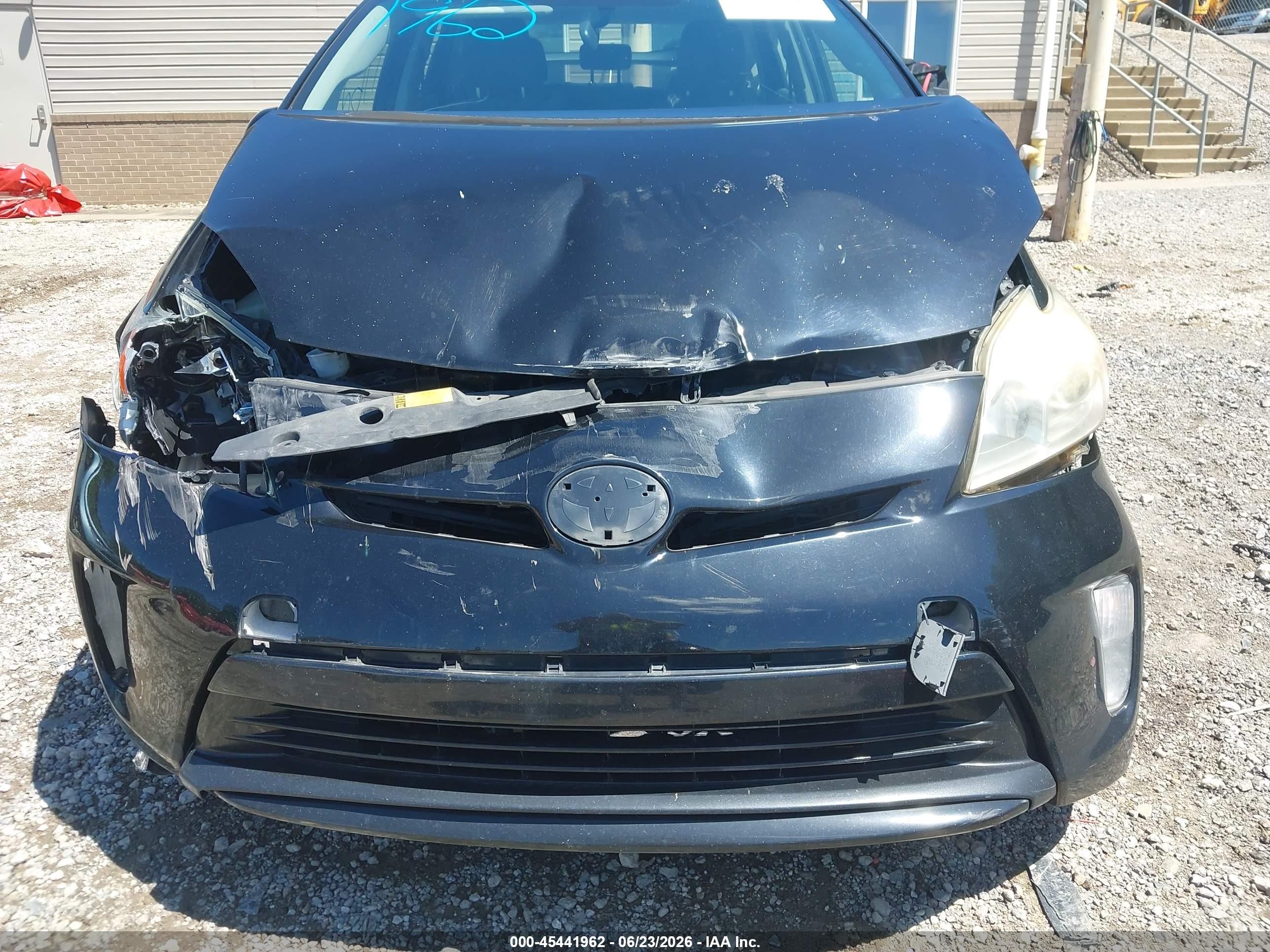 2015 Toyota Prius Two Черный vin: JTDKN3DU4F0397987