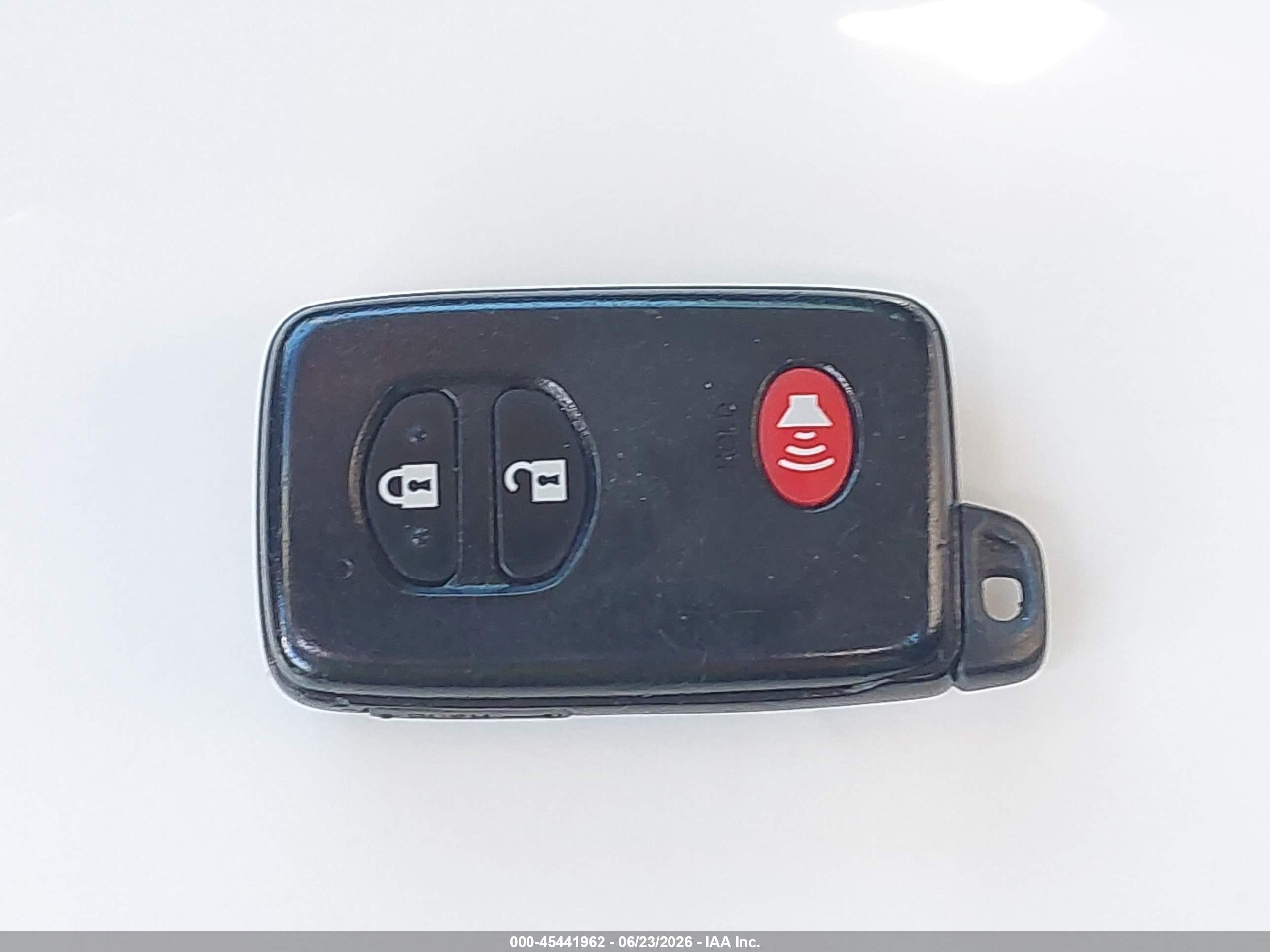 2015 Toyota Prius Two Черный vin: JTDKN3DU4F0397987