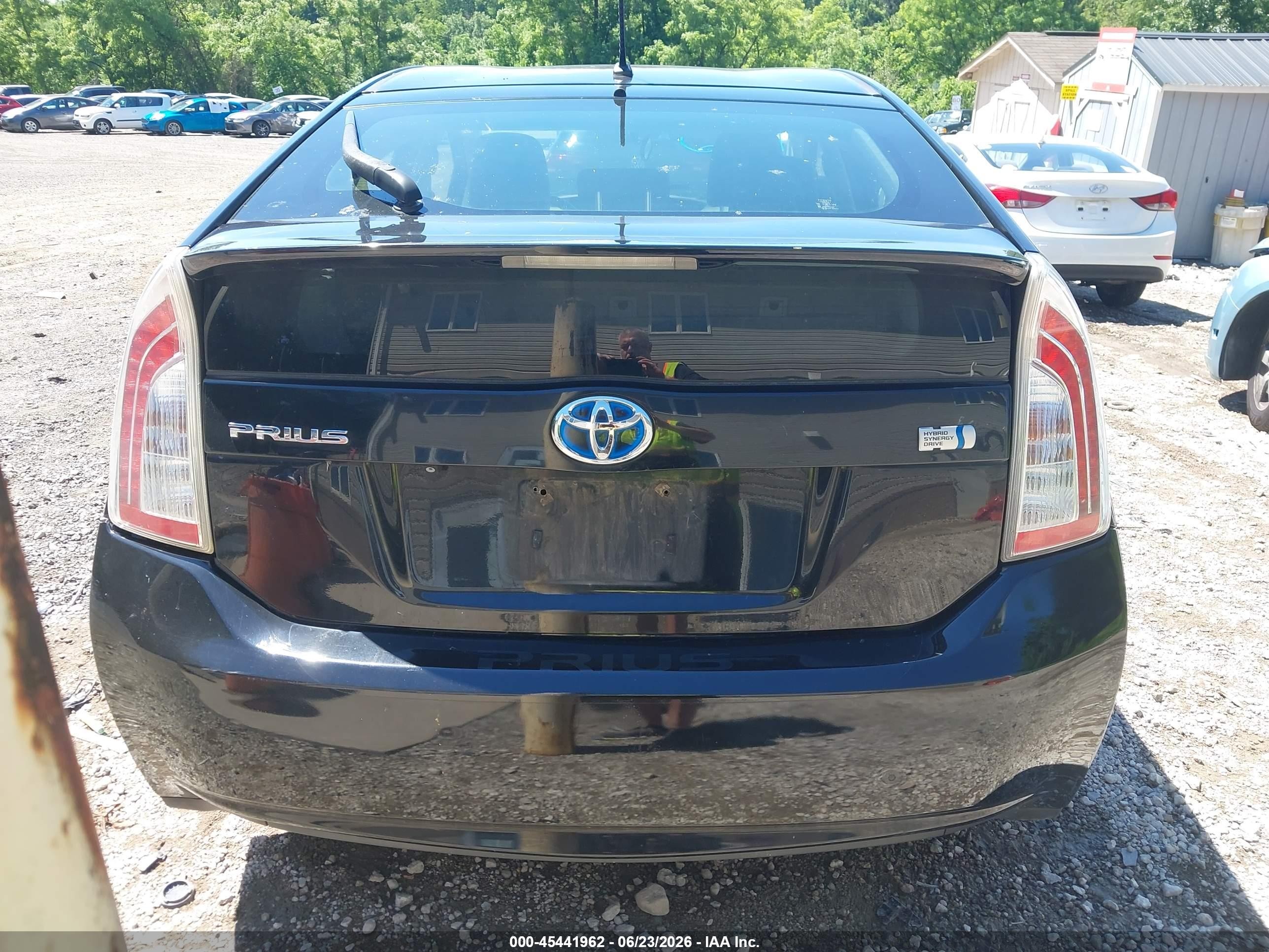2015 Toyota Prius Two Черный vin: JTDKN3DU4F0397987