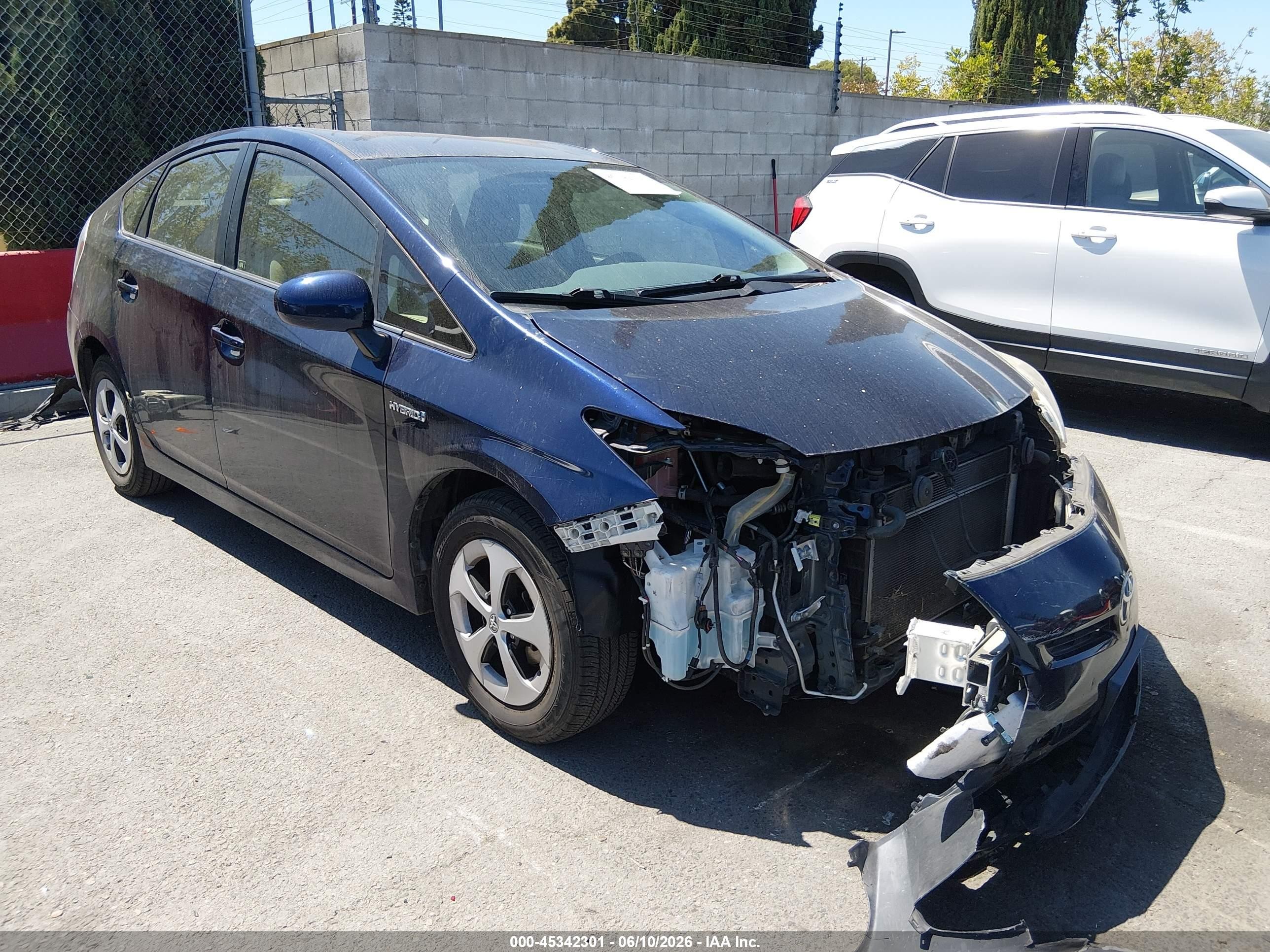 2015 Toyota Prius Two Dark Blue vin: JTDKN3DU4F0401973