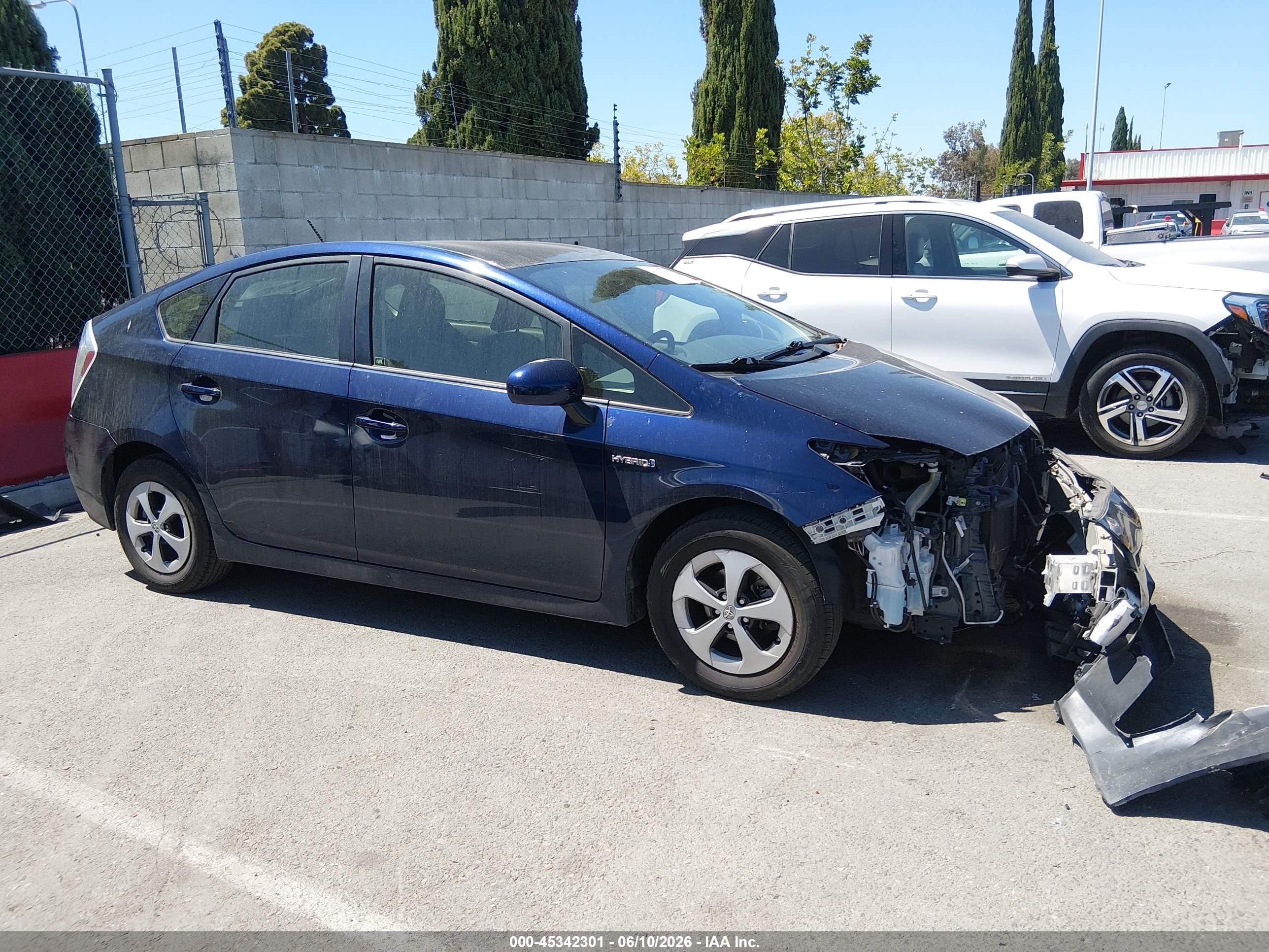 2015 Toyota Prius Two Dark Blue vin: JTDKN3DU4F0401973