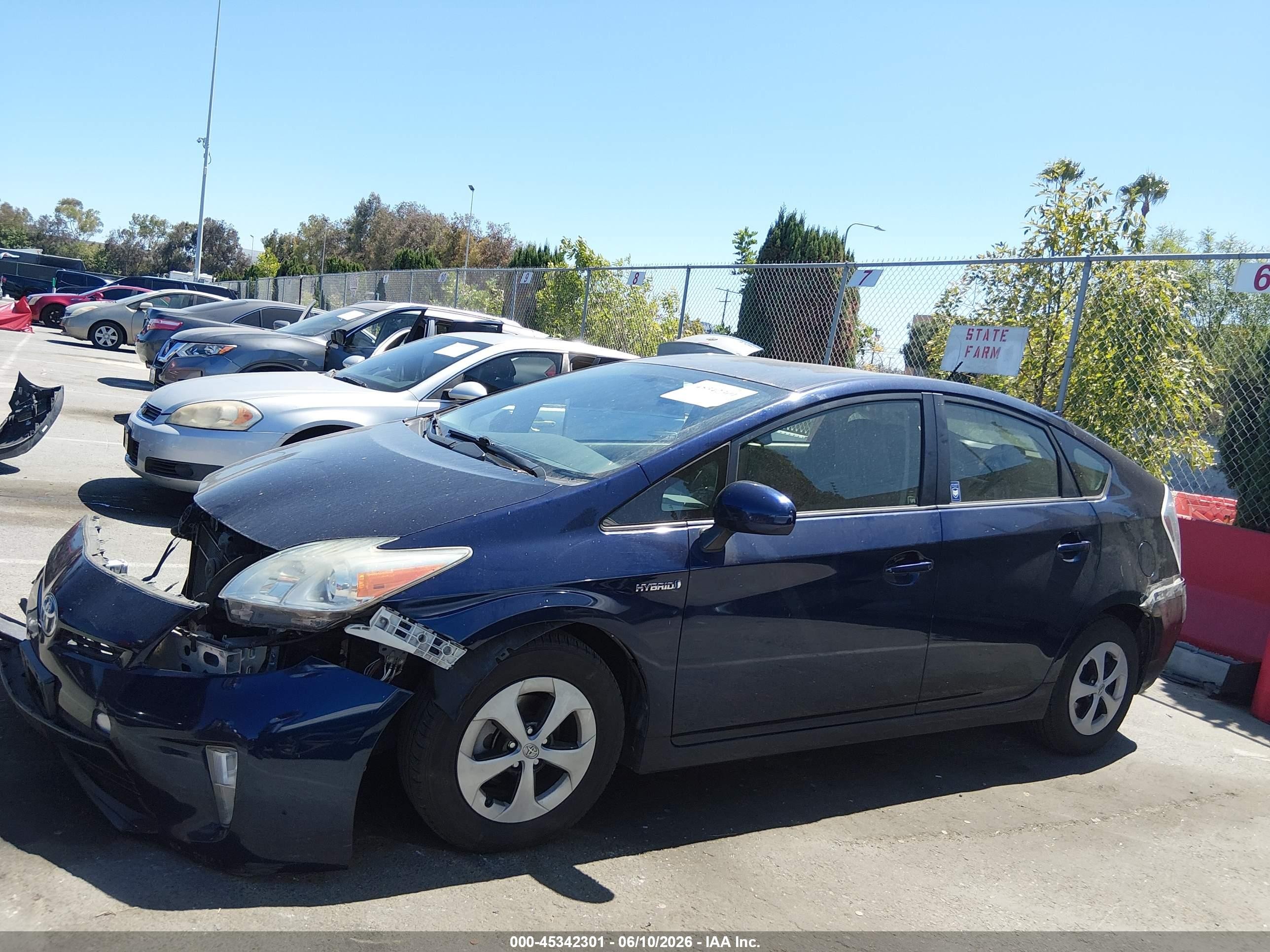 2015 Toyota Prius Two Dark Blue vin: JTDKN3DU4F0401973