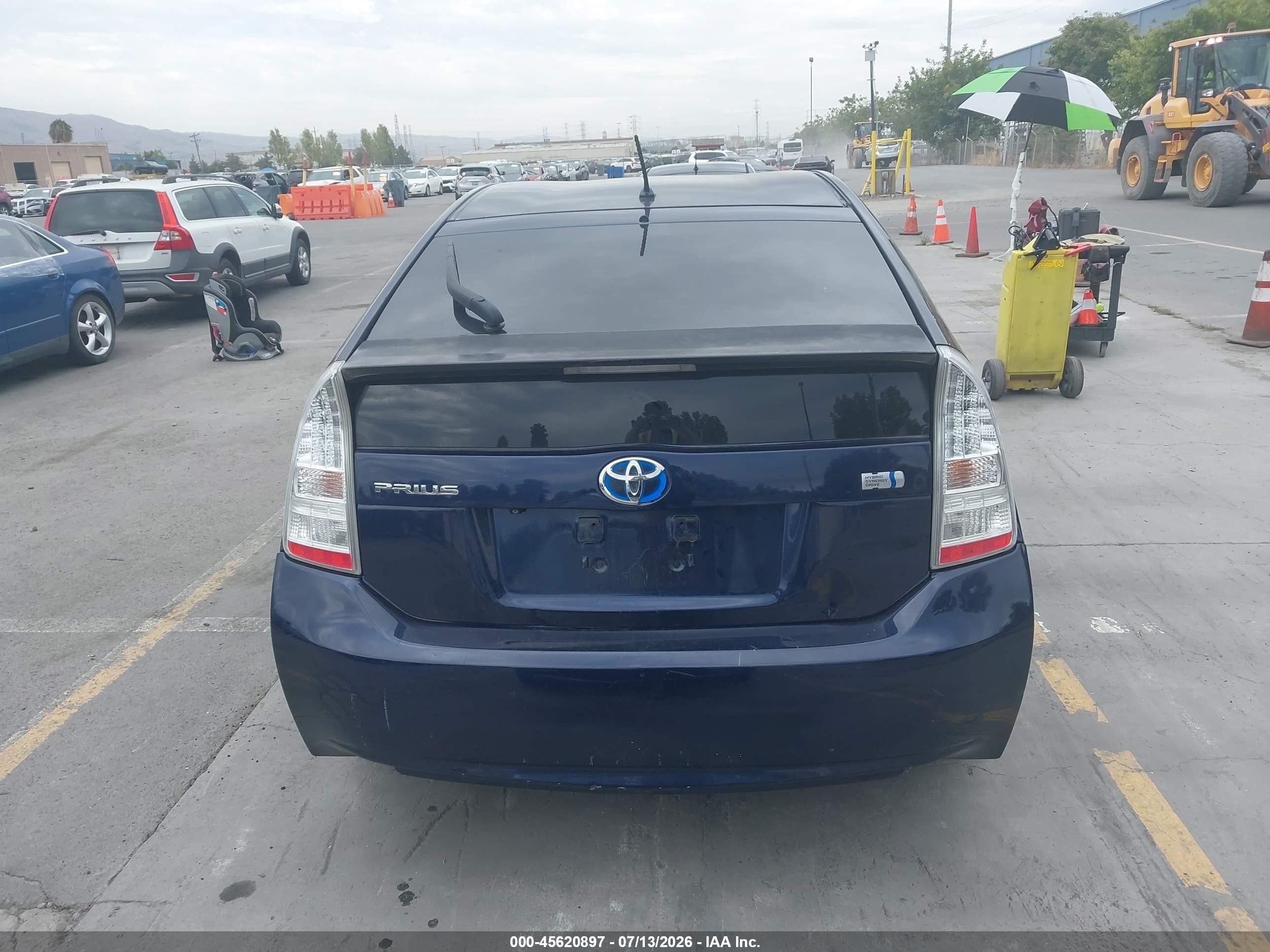 2015 Toyota Prius Two Blue vin: JTDKN3DU4F0414707