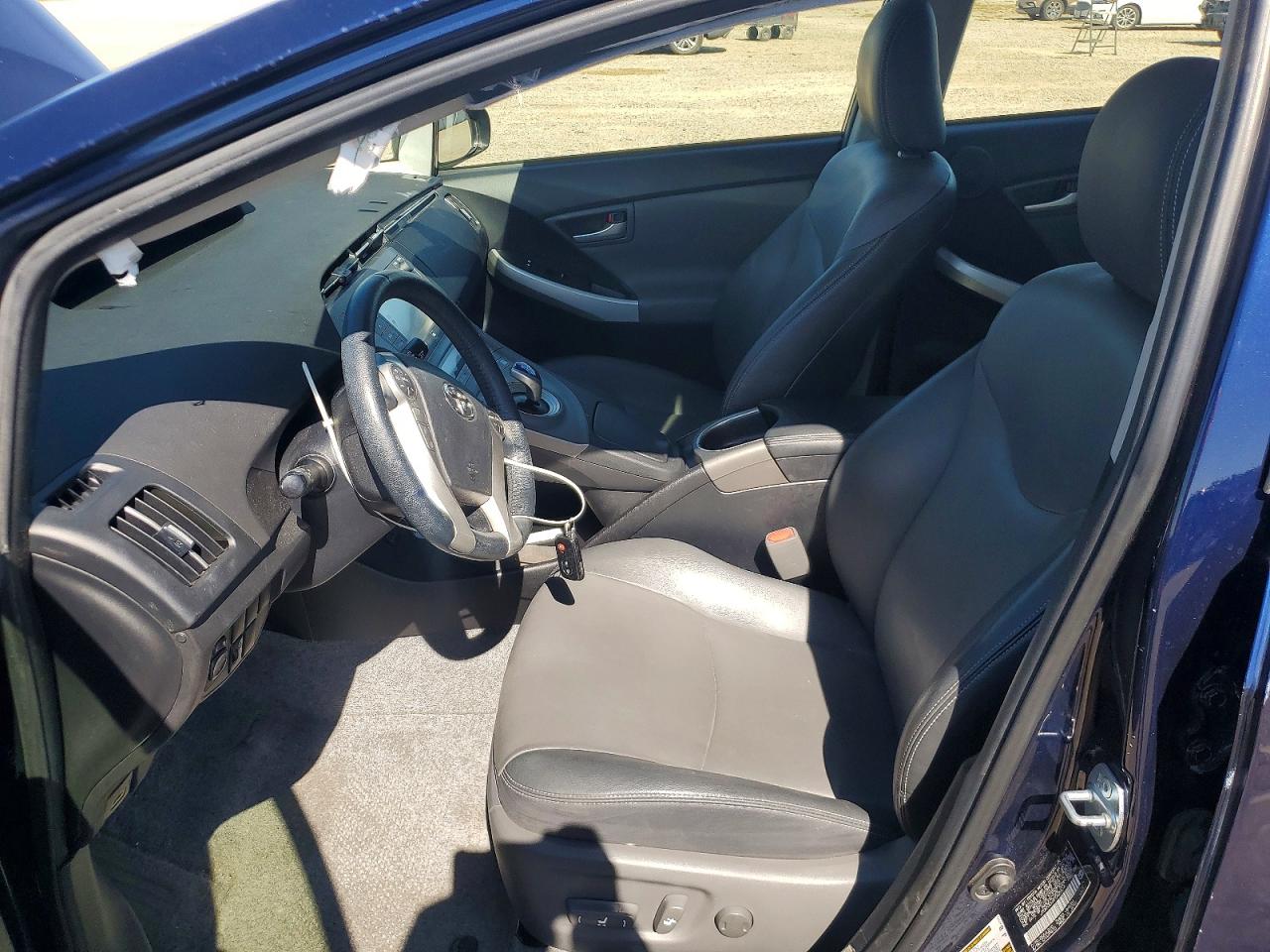 2015 Toyota Prius Four Blue vin: JTDKN3DU4F0425674