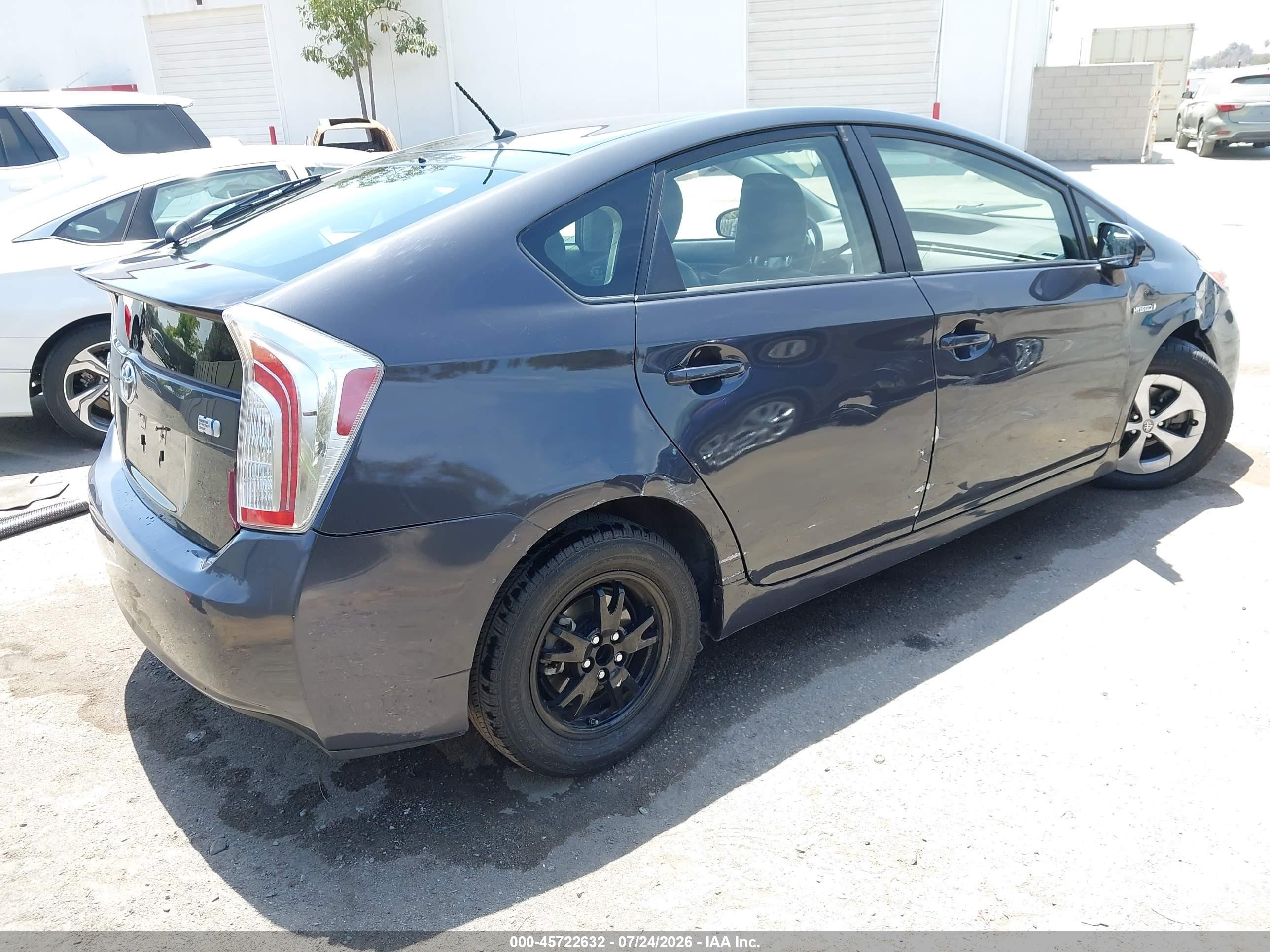 2015 Toyota Prius Two Gray vin: JTDKN3DU4F0426517