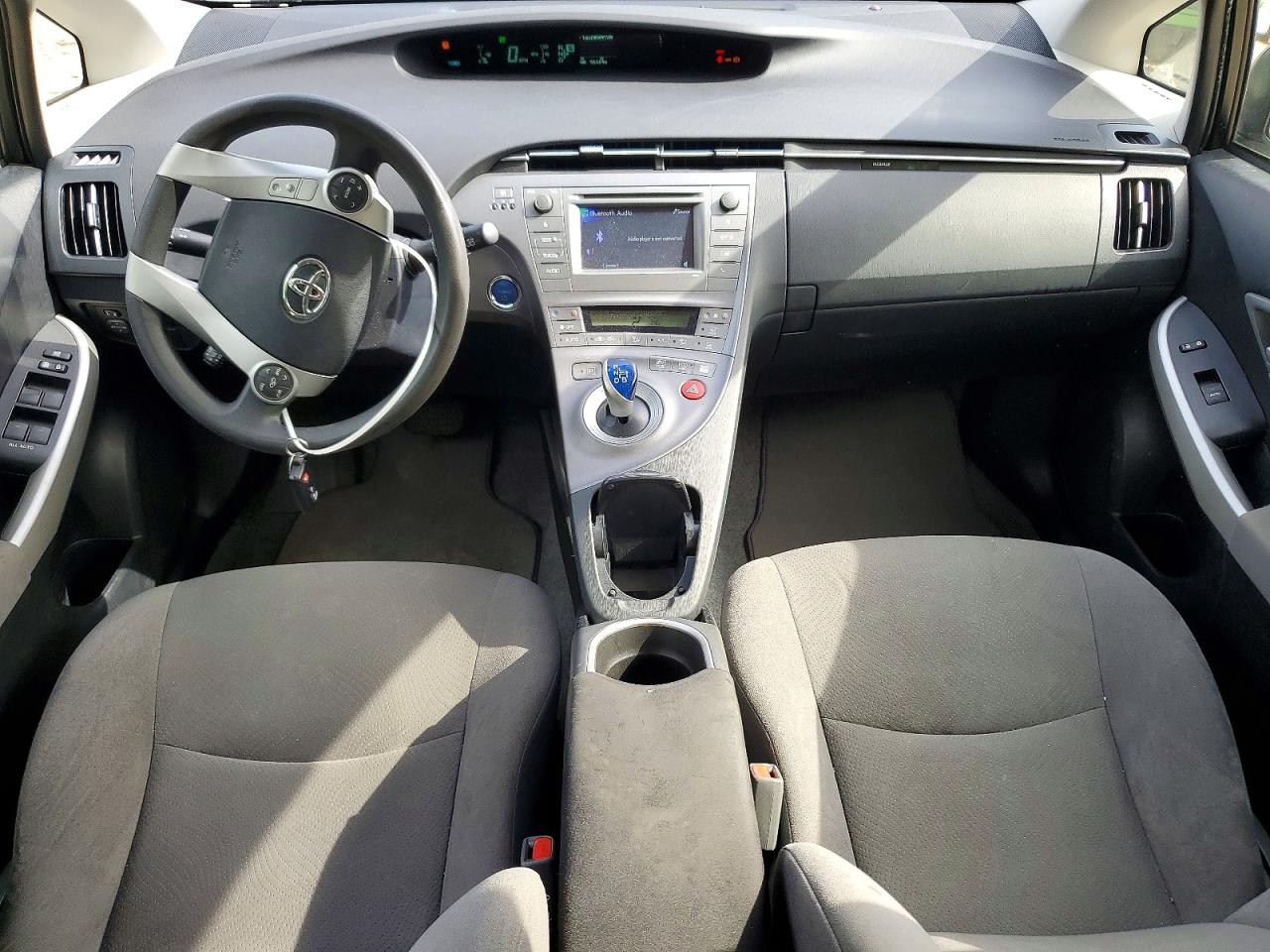 2015 Toyota Prius Two Silver vin: JTDKN3DU4F0433046
