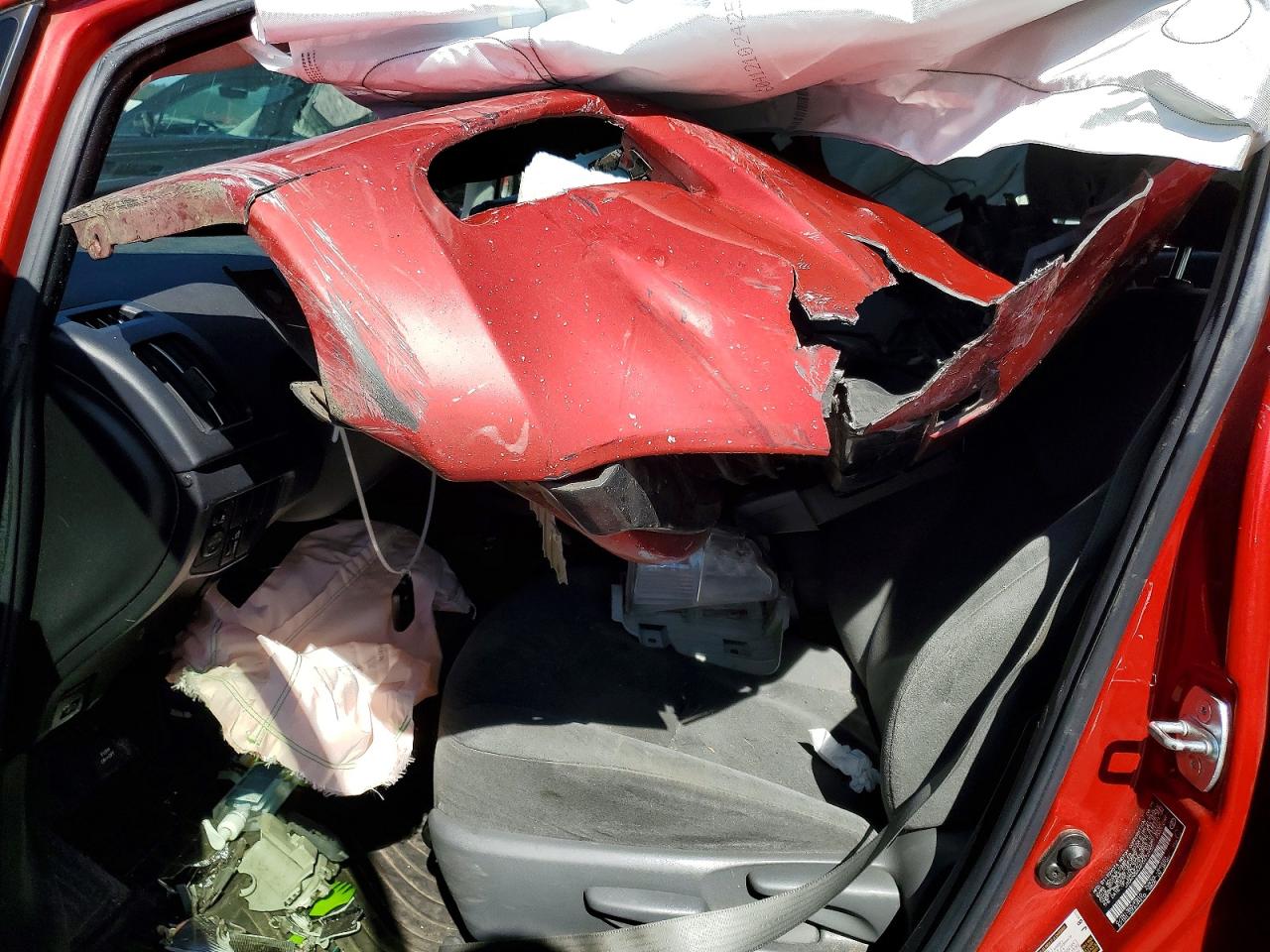 2015 Toyota Prius Two Красный vin: JTDKN3DU4F0472932