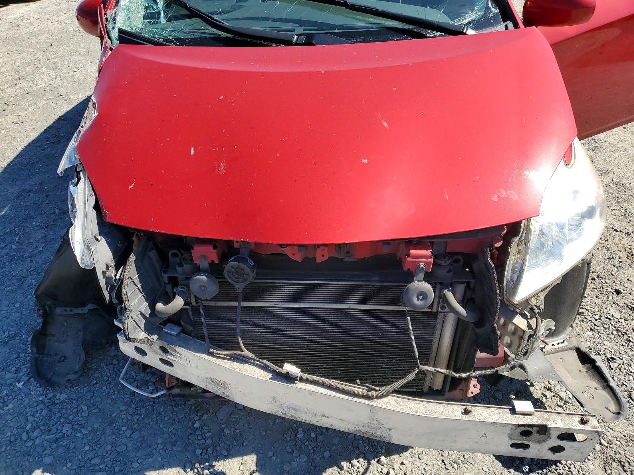 2015 Toyota Prius Two Красный vin: JTDKN3DU4F0472932