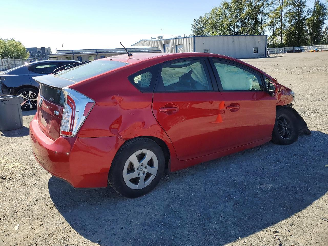 2015 Toyota Prius Two Красный vin: JTDKN3DU4F0472932