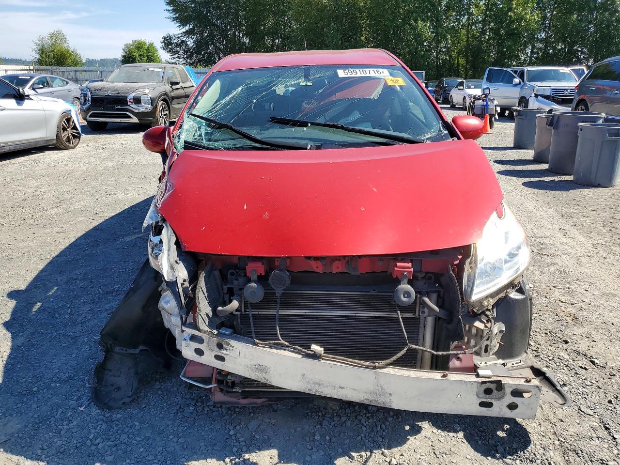 2015 Toyota Prius Two Красный vin: JTDKN3DU4F0472932