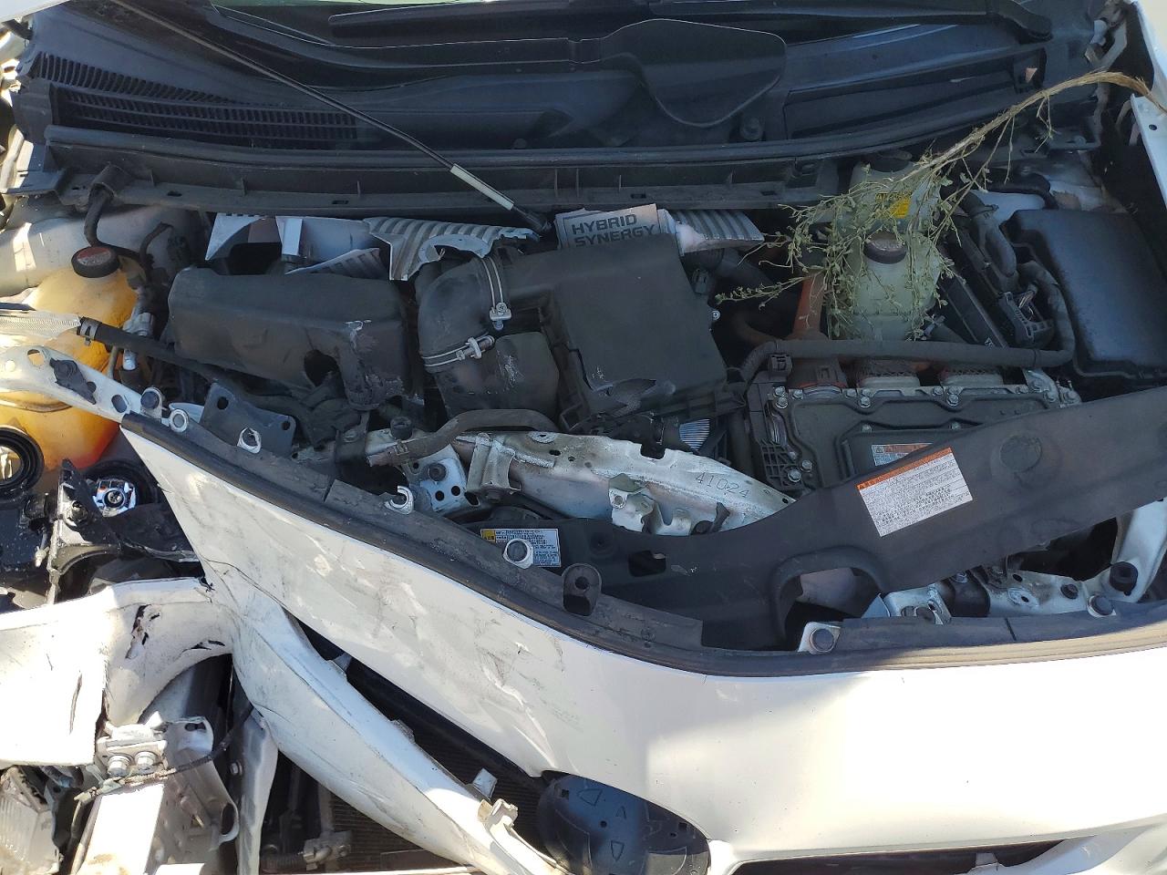 2015 Toyota Prius Two White vin: JTDKN3DU4F0473644