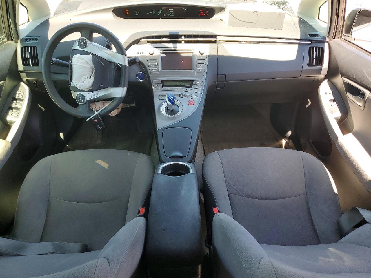 2015 Toyota Prius Two White vin: JTDKN3DU4F0473644