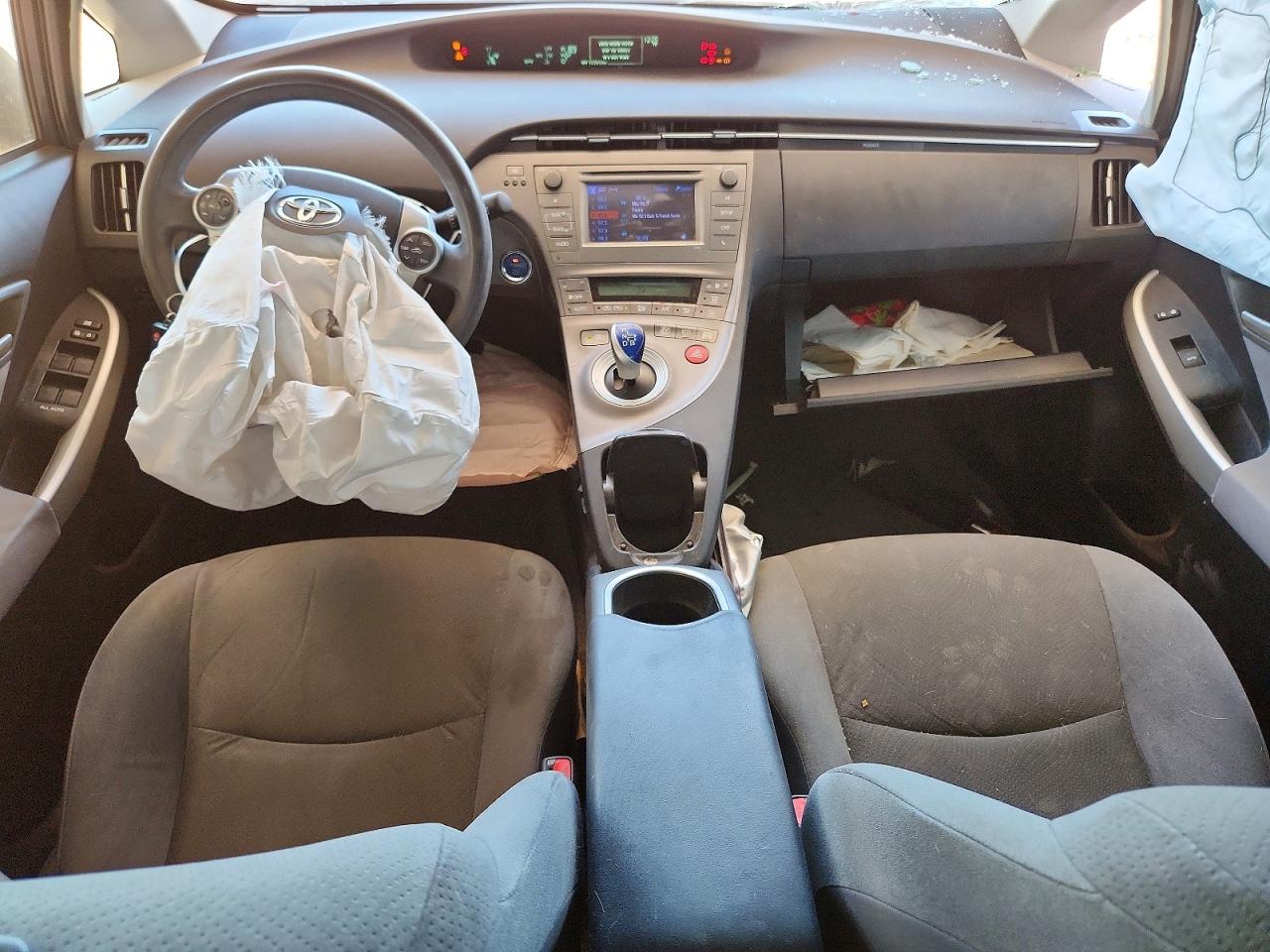 2015 Toyota Prius Two Серый vin: JTDKN3DU4F0478858
