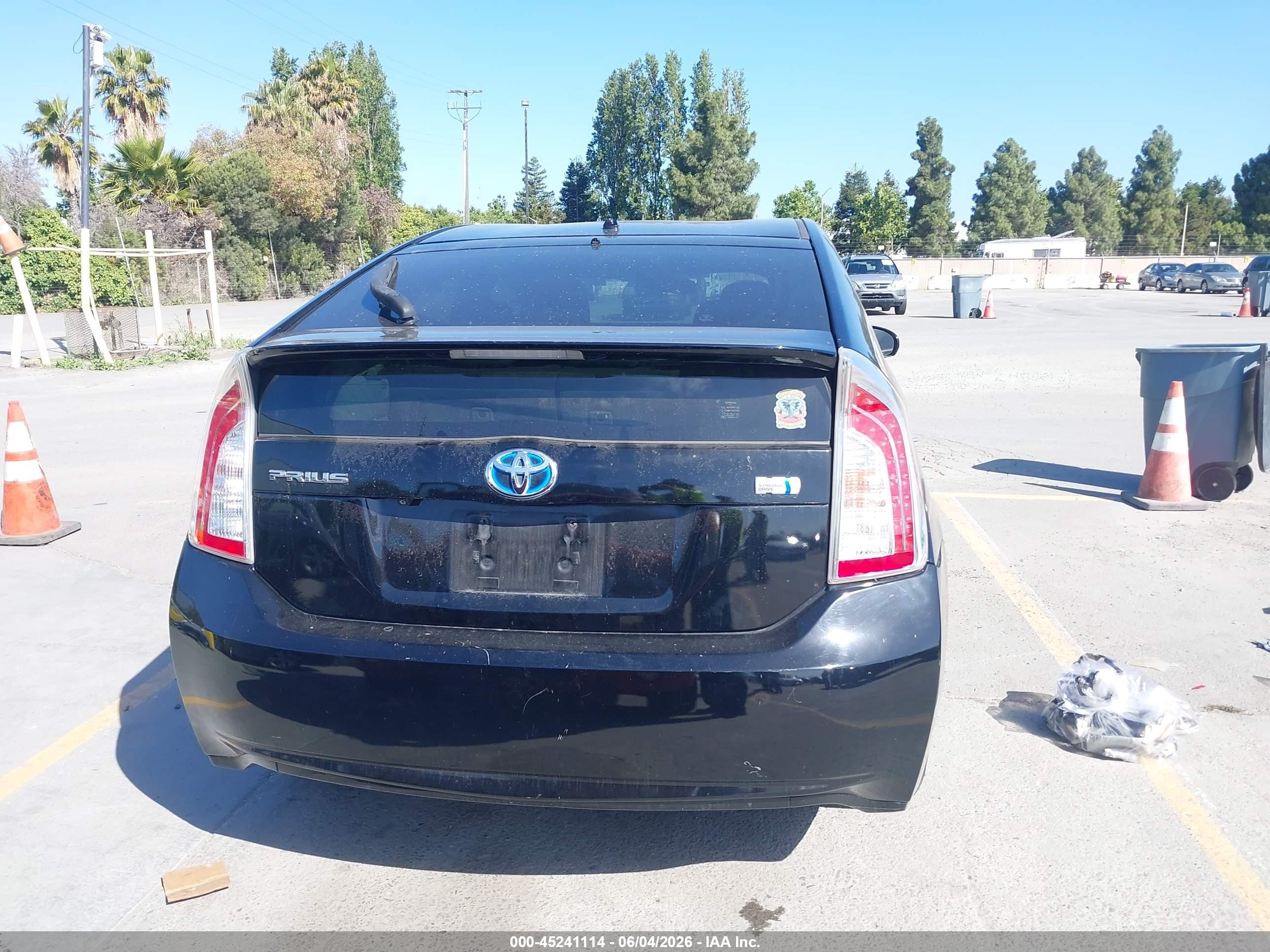 2015 Toyota Prius   Black vin: JTDKN3DU4F0483672