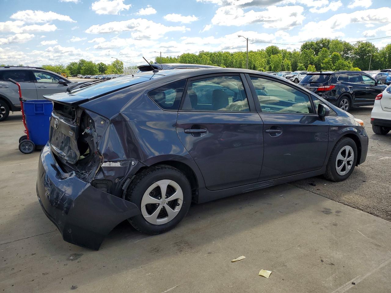 2015 Toyota Prius Two Gray vin: JTDKN3DU4F1874752