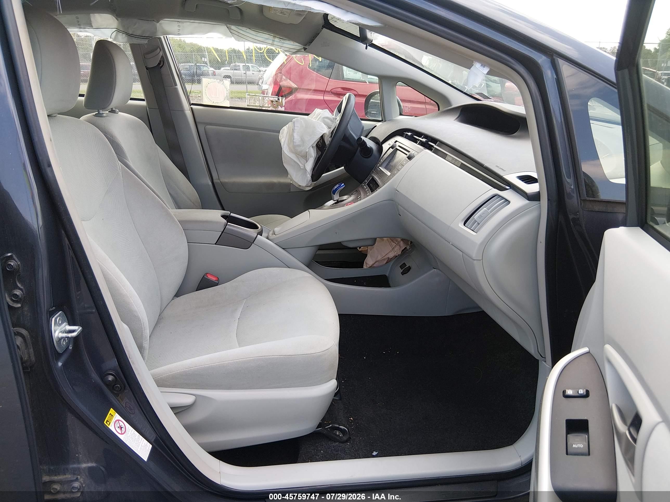 2015 Toyota Prius Three Gray vin: JTDKN3DU4F1898419
