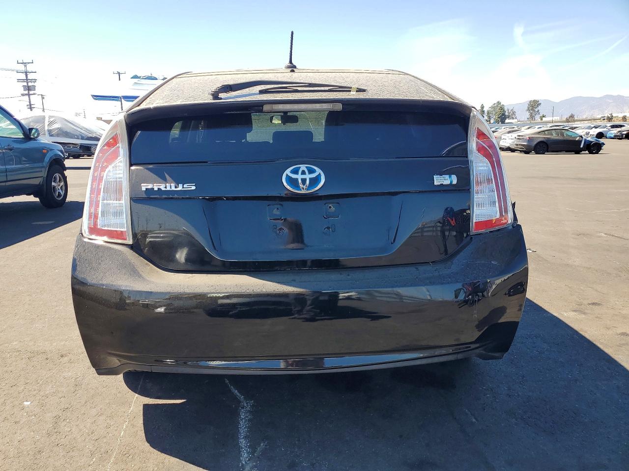 2015 Toyota Prius Three Black vin: JTDKN3DU4F1946842